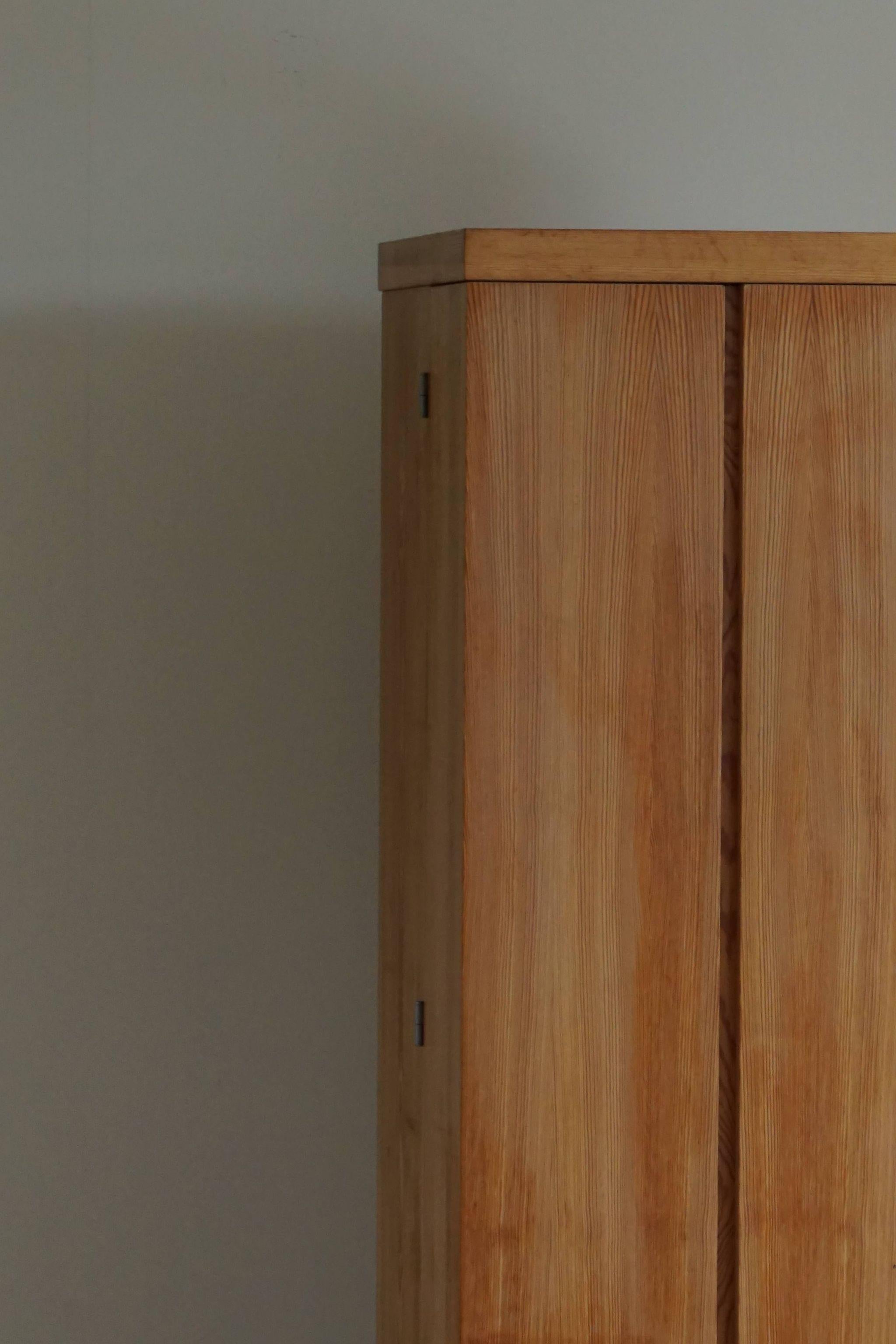 Mid Century Cubist Shoe Cabinet in Pine, Made by a Danish Cabinetmaker, 1980s 13