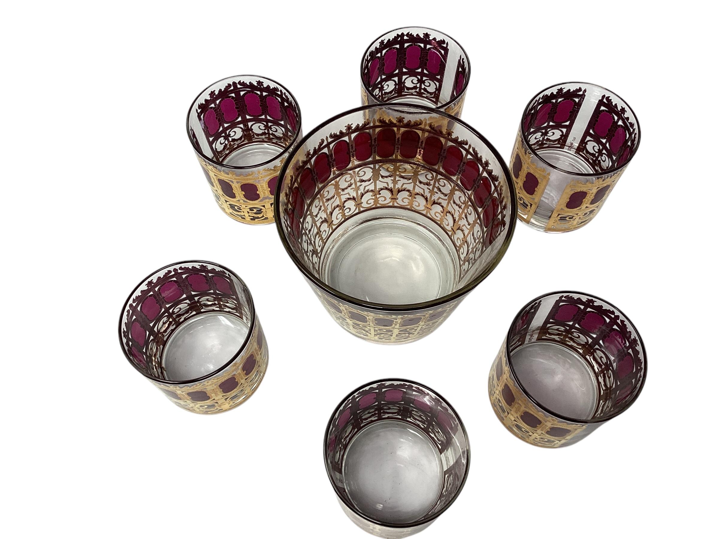 Mid Century Culver Cranberry Scroll Cocktail Set, 6 Rocks Glasses, Ice Bucket In Good Condition For Sale In Chapel Hill, NC