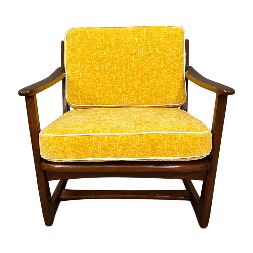 Mid-Century, Curated, Walnut arm lounge chair 1960s Circa 6