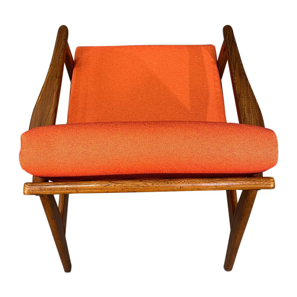 Mid-Century, Curated, Walnut Arm Lounge Chair, 1960s Circa 7