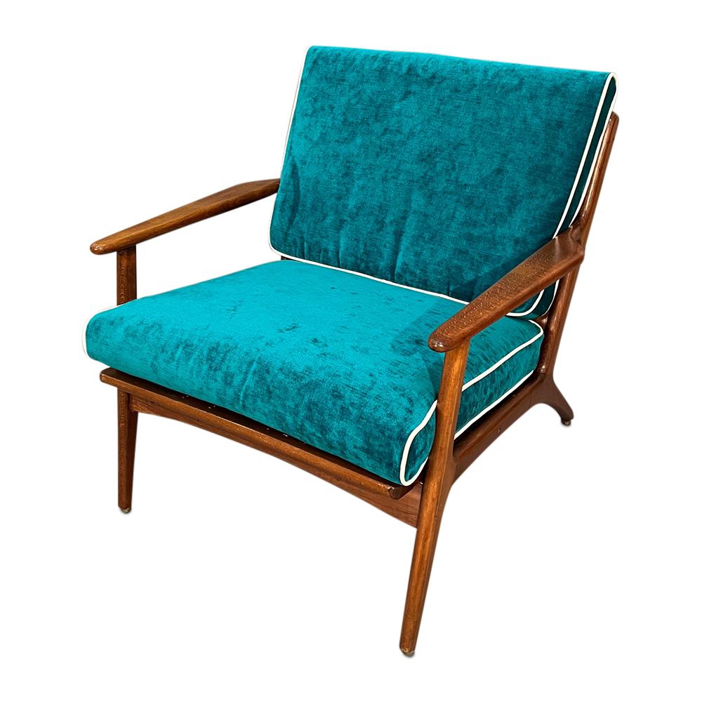 Mid-Century Curated Walnut arm lounge chair 1960s Circa 3