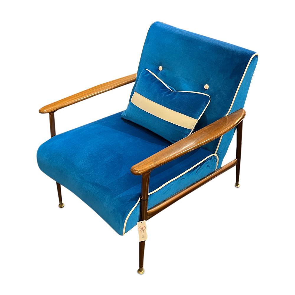 Mid-Century Curated wood and metal lounge arm chair when you blue bright velvet upholstery 1960s Circa
Dimensions: 
Arm to arm: 25” inches 
Overall 29” inches deep 
Back height: 28” inches 
Arms height: 20” inches 
Seat height: 17” inches.