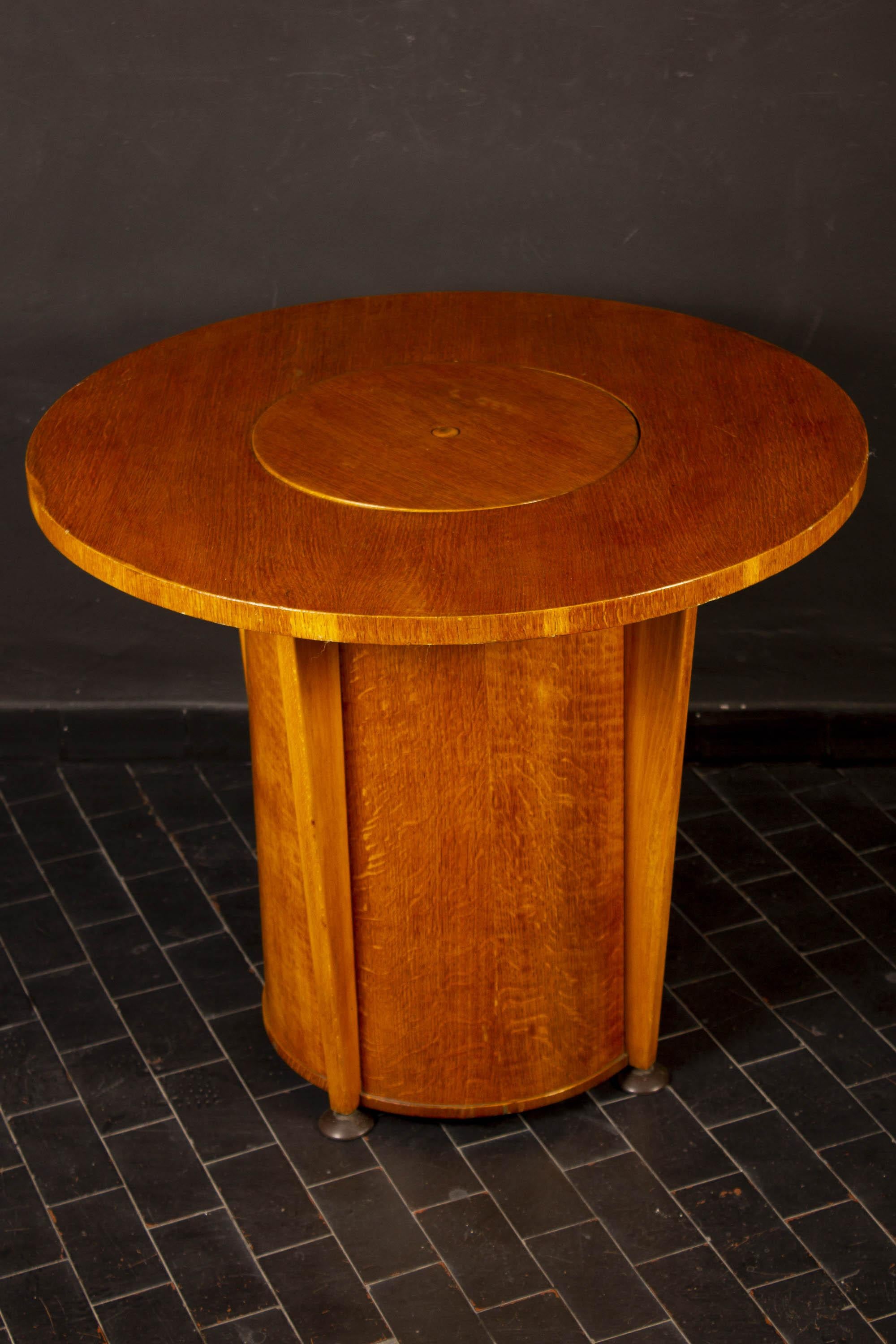 Mid-Century Curious Bar Table In Good Condition For Sale In Rome, IT