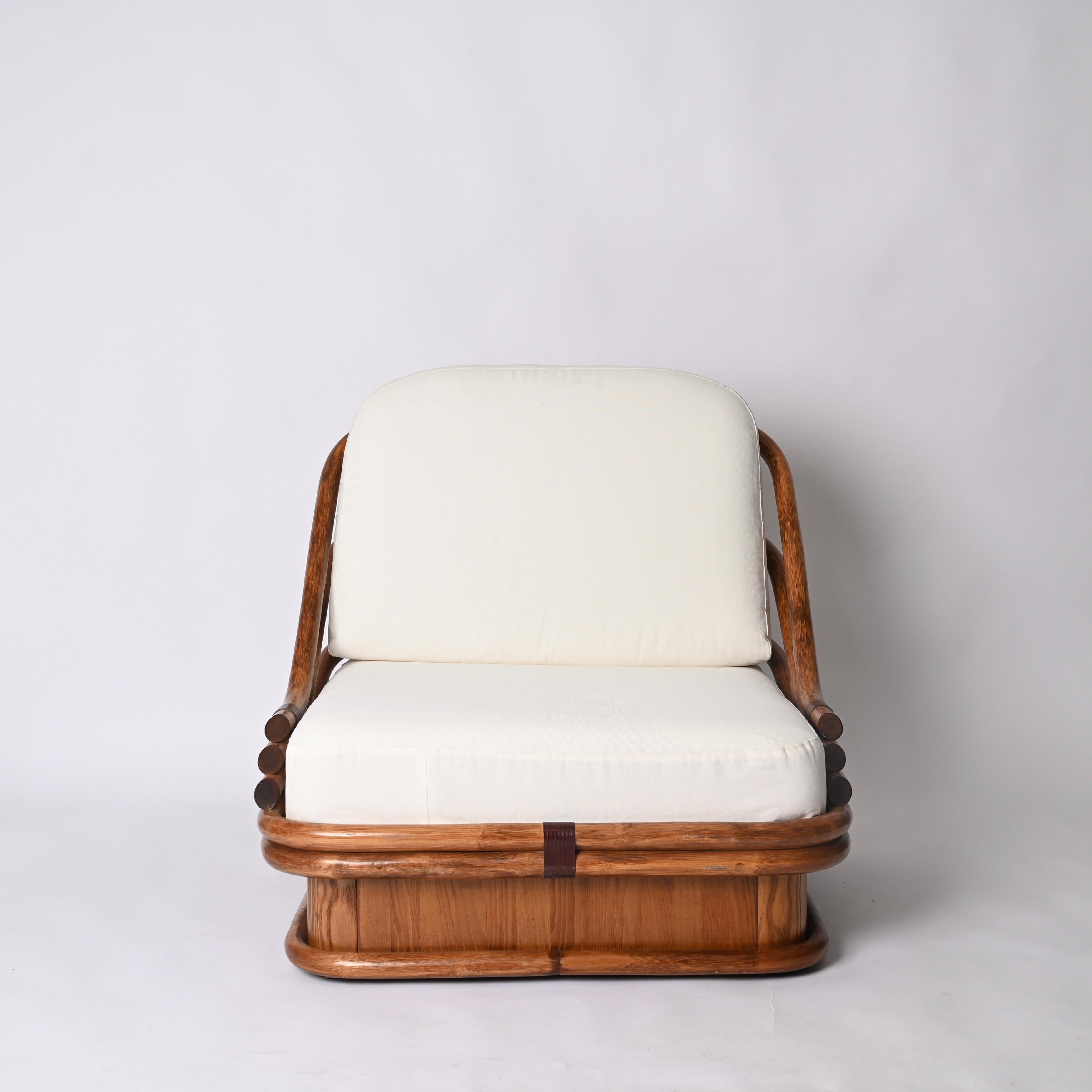 Mid-Century Curved Bamboo and Leather Armchair, White Fabric, Italy 1960s For Sale 2