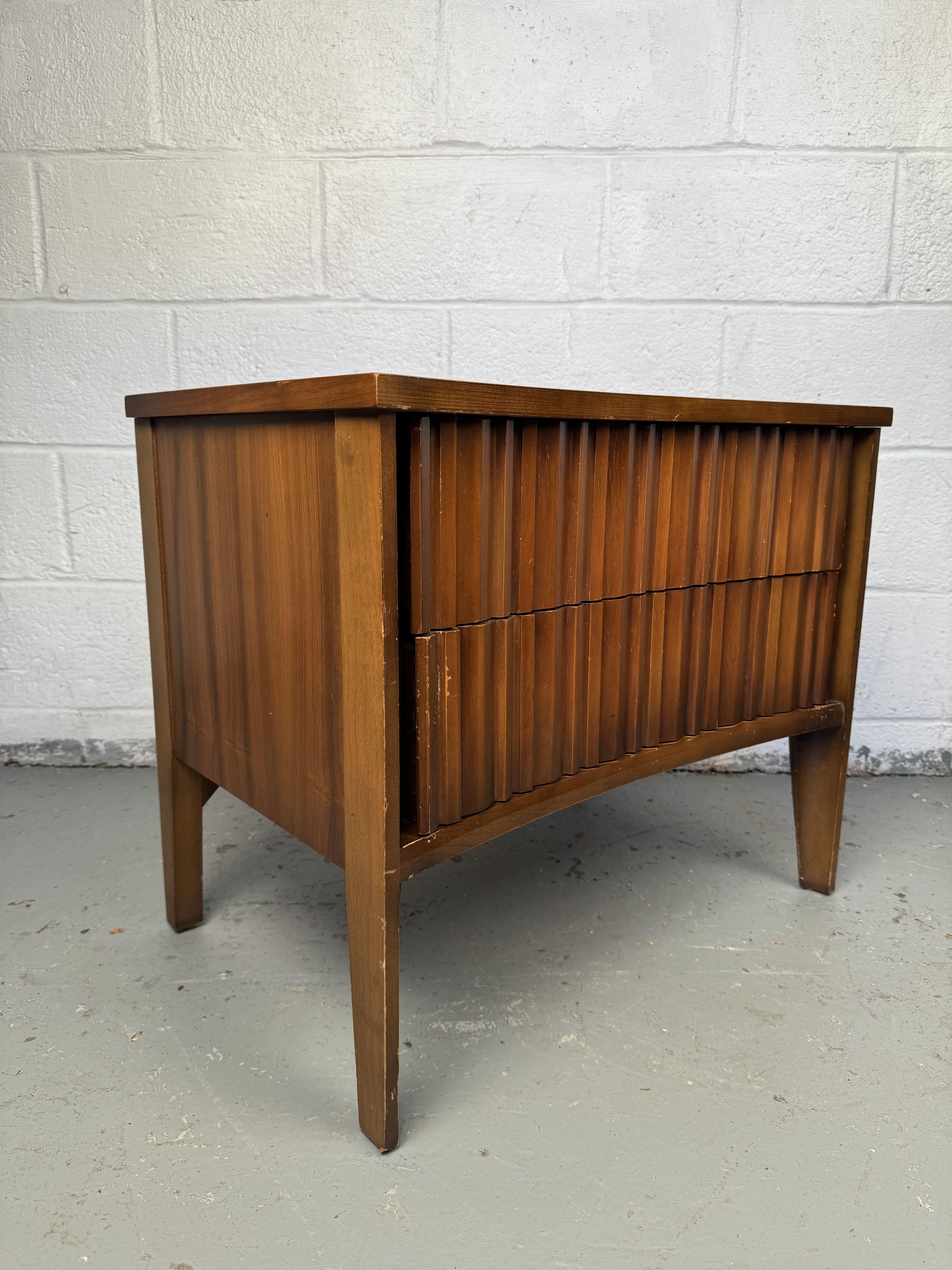 Mid-Century Curved Front Night Stands For Sale 7