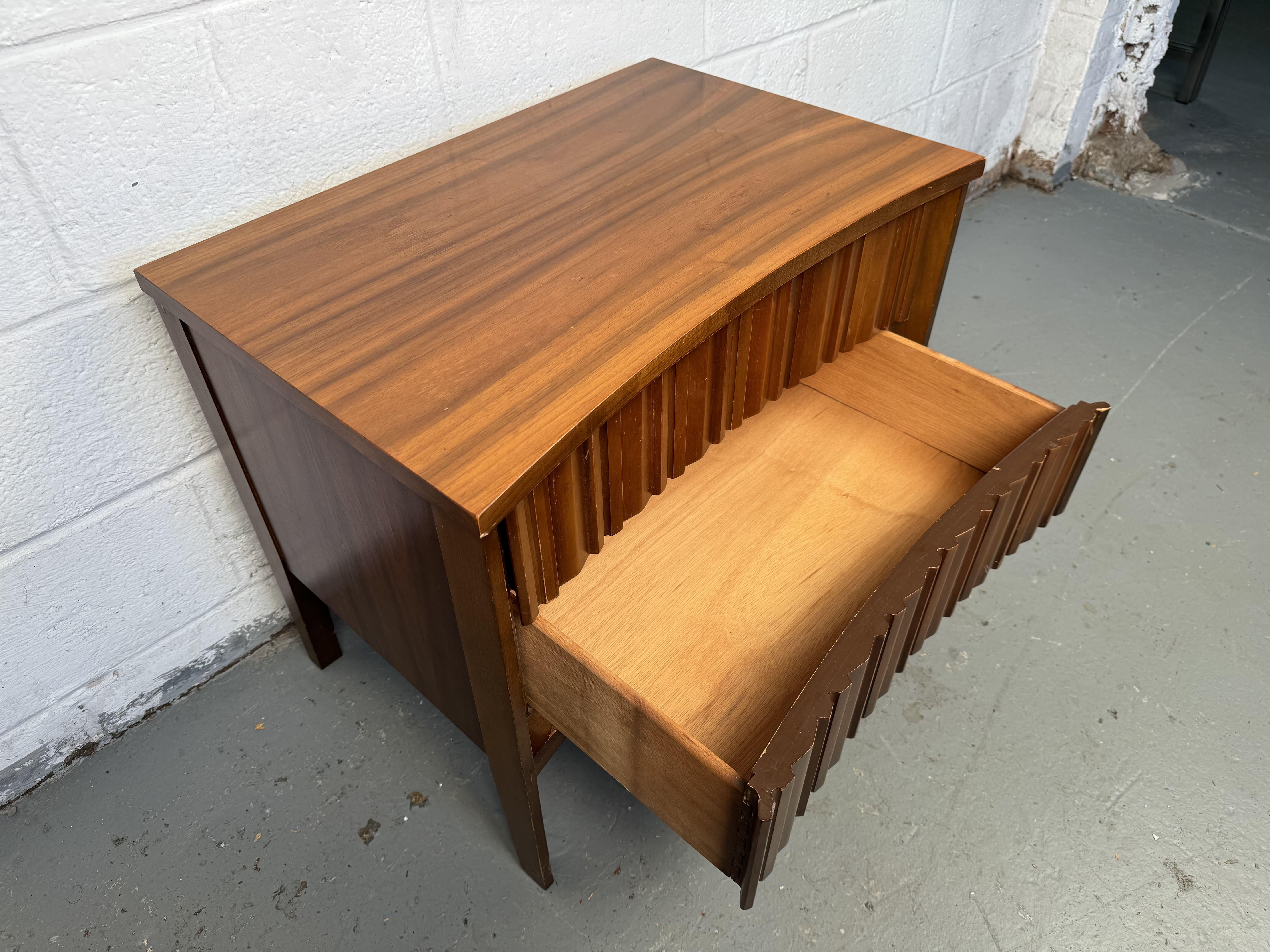 Mid-Century Curved Front Night Stands For Sale 8