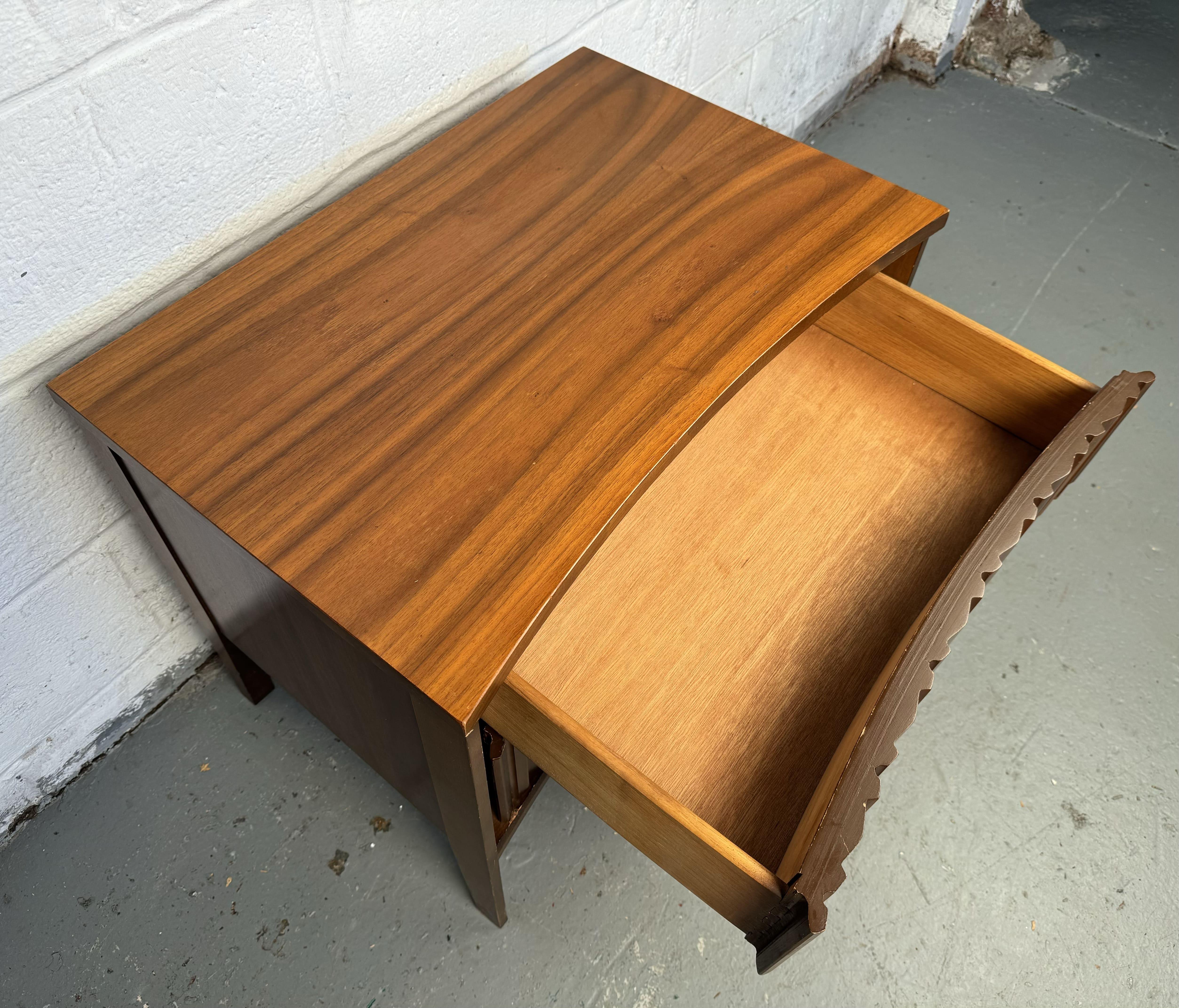 Mid-Century Curved Front Night Stands For Sale 9