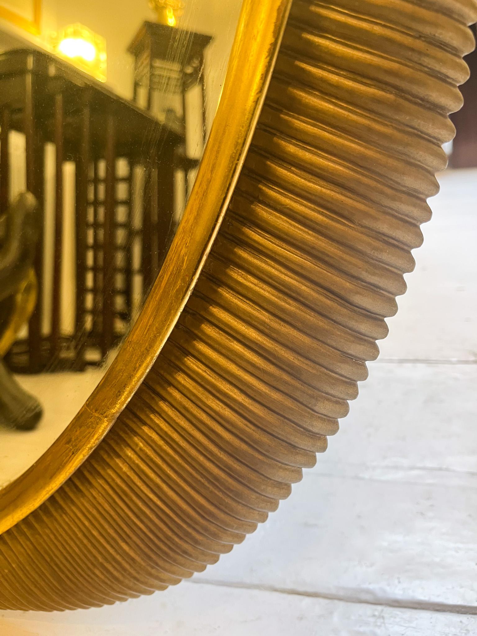 Italian Mid-Century Curved Gilded Wood attributed to Osvaldo Borsani, 1940s For Sale