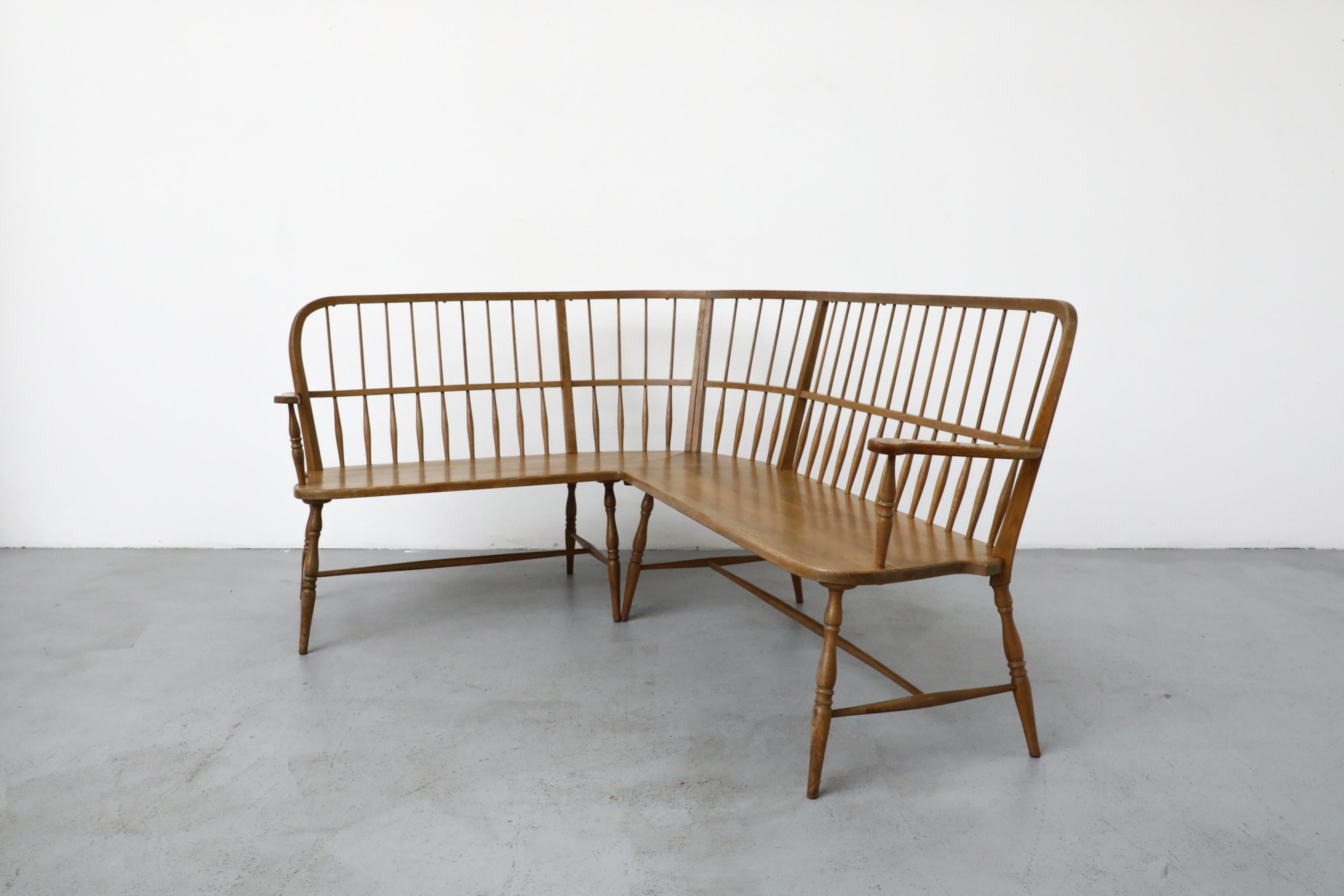 Mid-Century Curved Oak Greaves and Thomas Inspired Windsor Corner Bench In Good Condition In Los Angeles, CA
