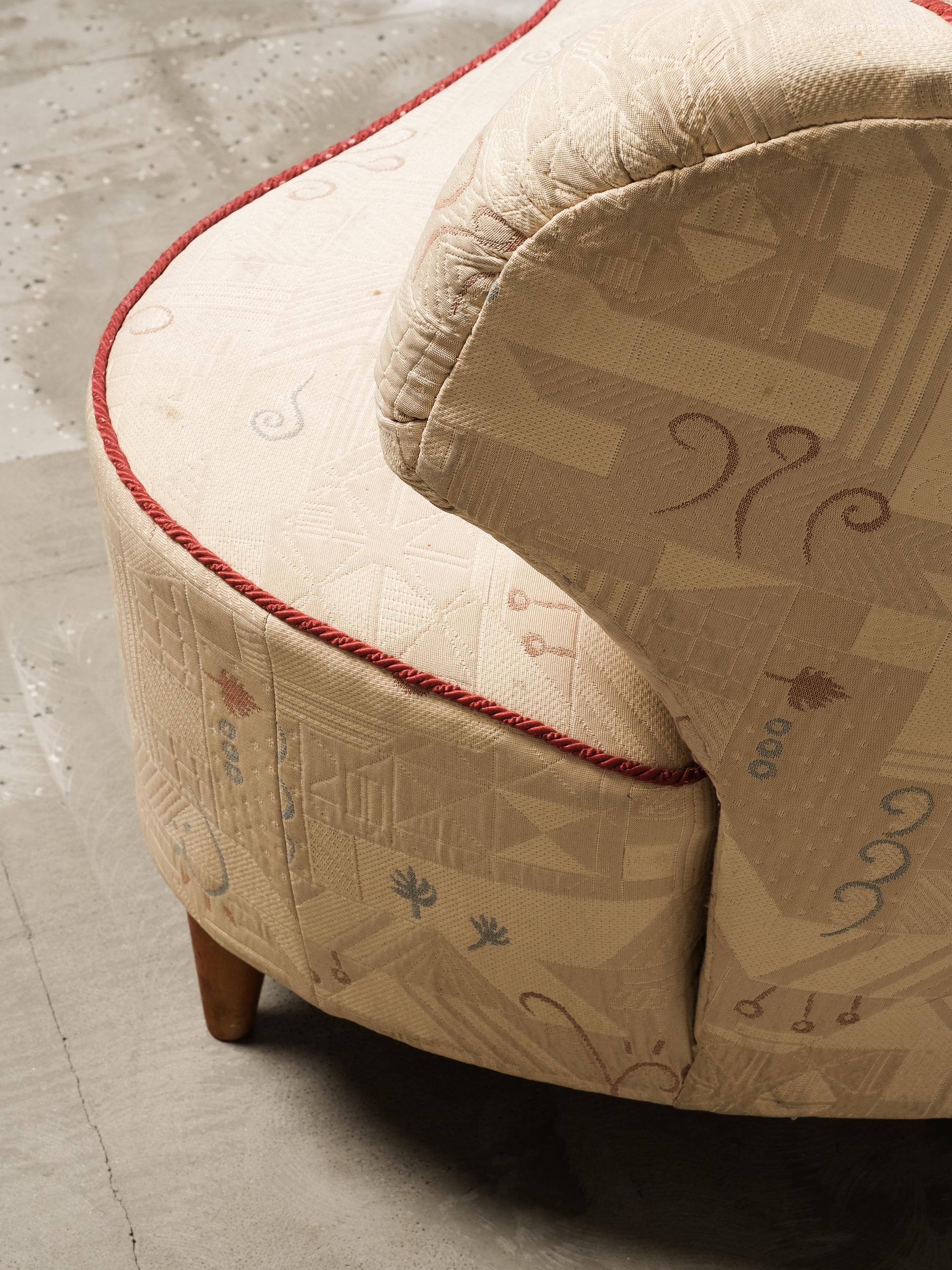 Mid-Century Curved Sofa by Carl-Johan Boman for Boman Oy, Finland, 1940s en venta 3