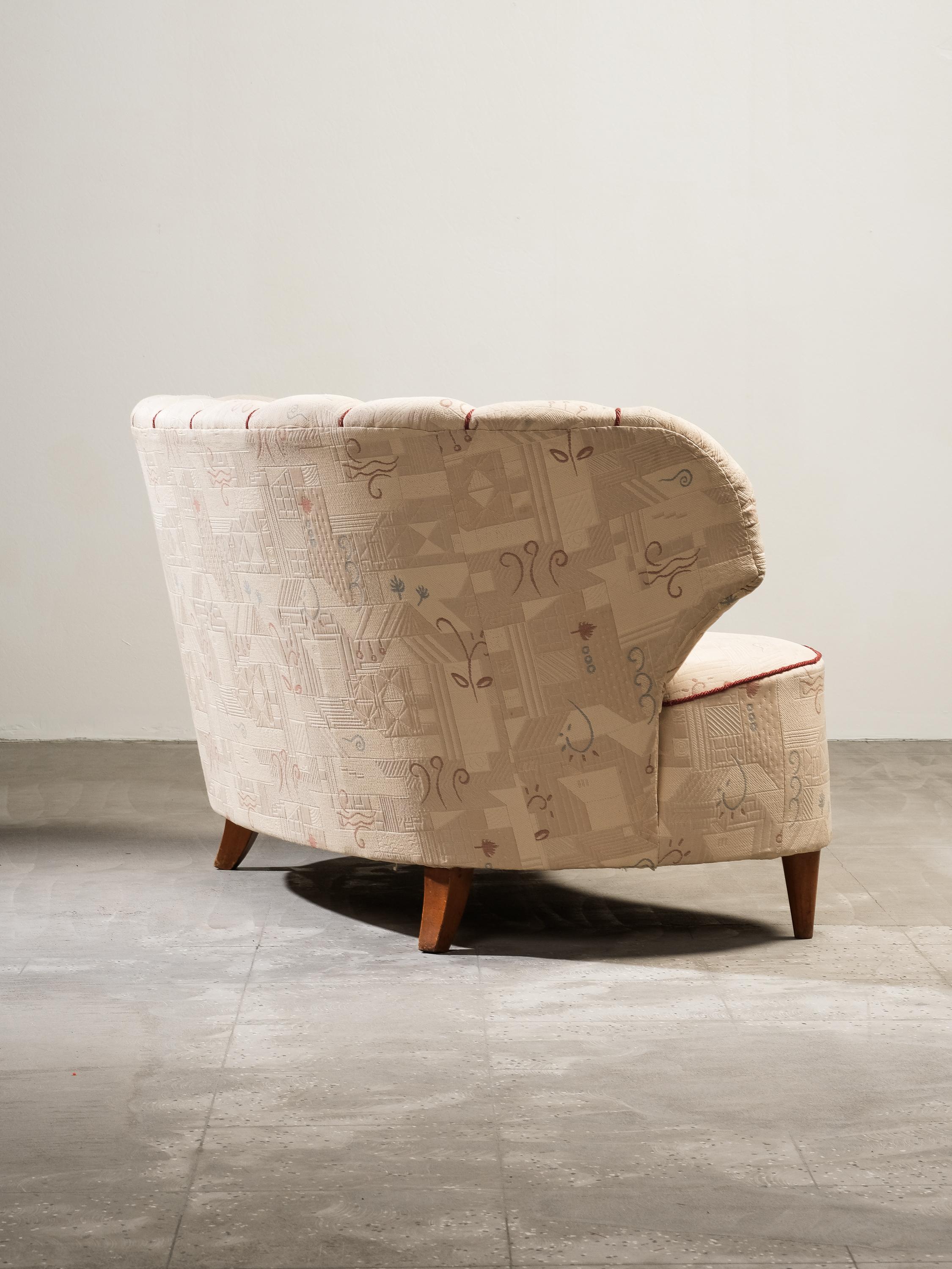 Mid-Century Curved Sofa by Carl-Johan Boman for Boman Oy, Finland, 1940s en venta 6