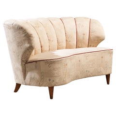 Gebogenes Sofa aus der Mitte des Jahrhunderts von Carl-Johan Boman für Boman Oy, Finnland, 1940er Jahre