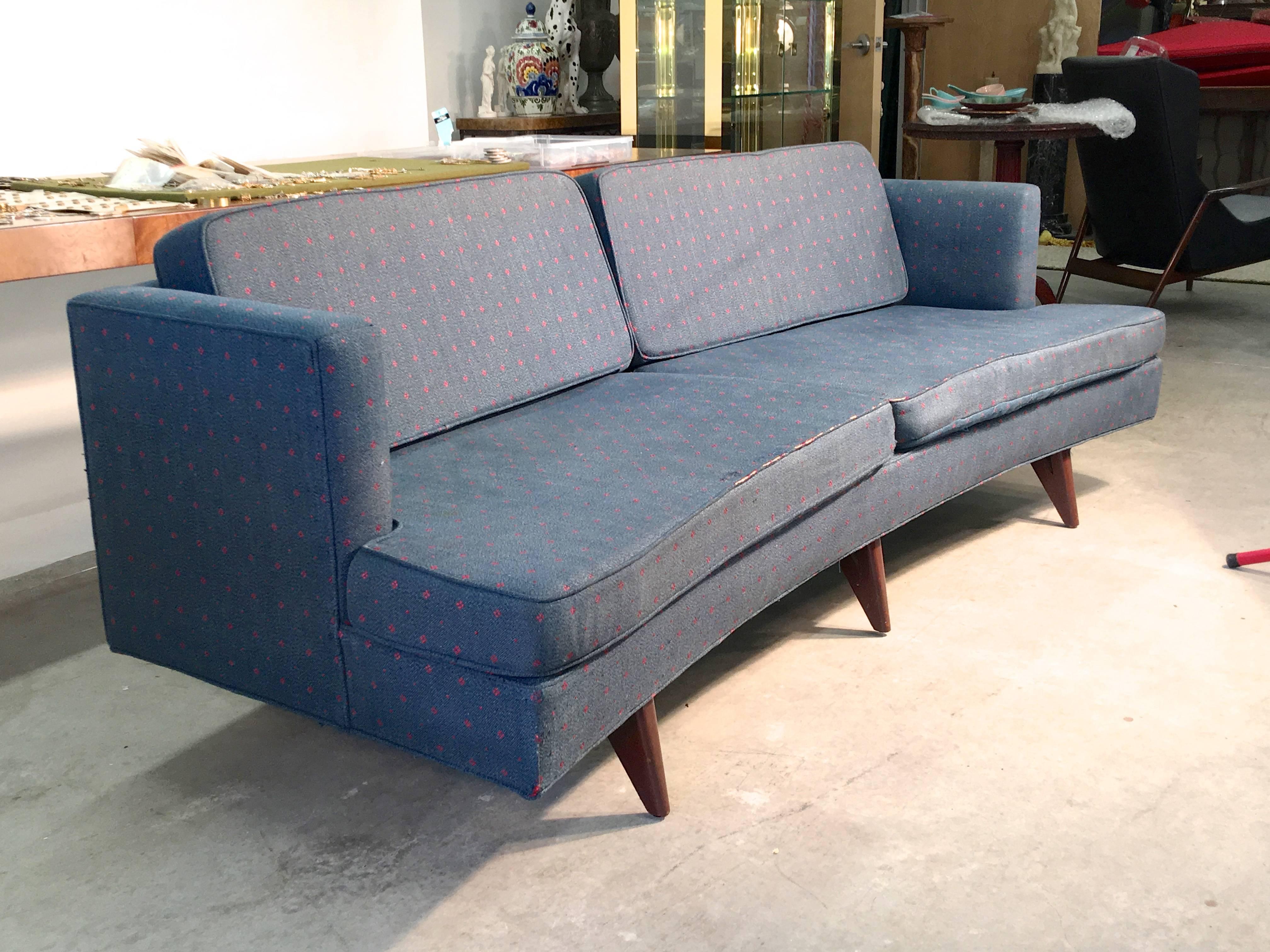 Midcentury Curved Sofa in the Style of Edward Wormley for Reupholstering For Sale 3