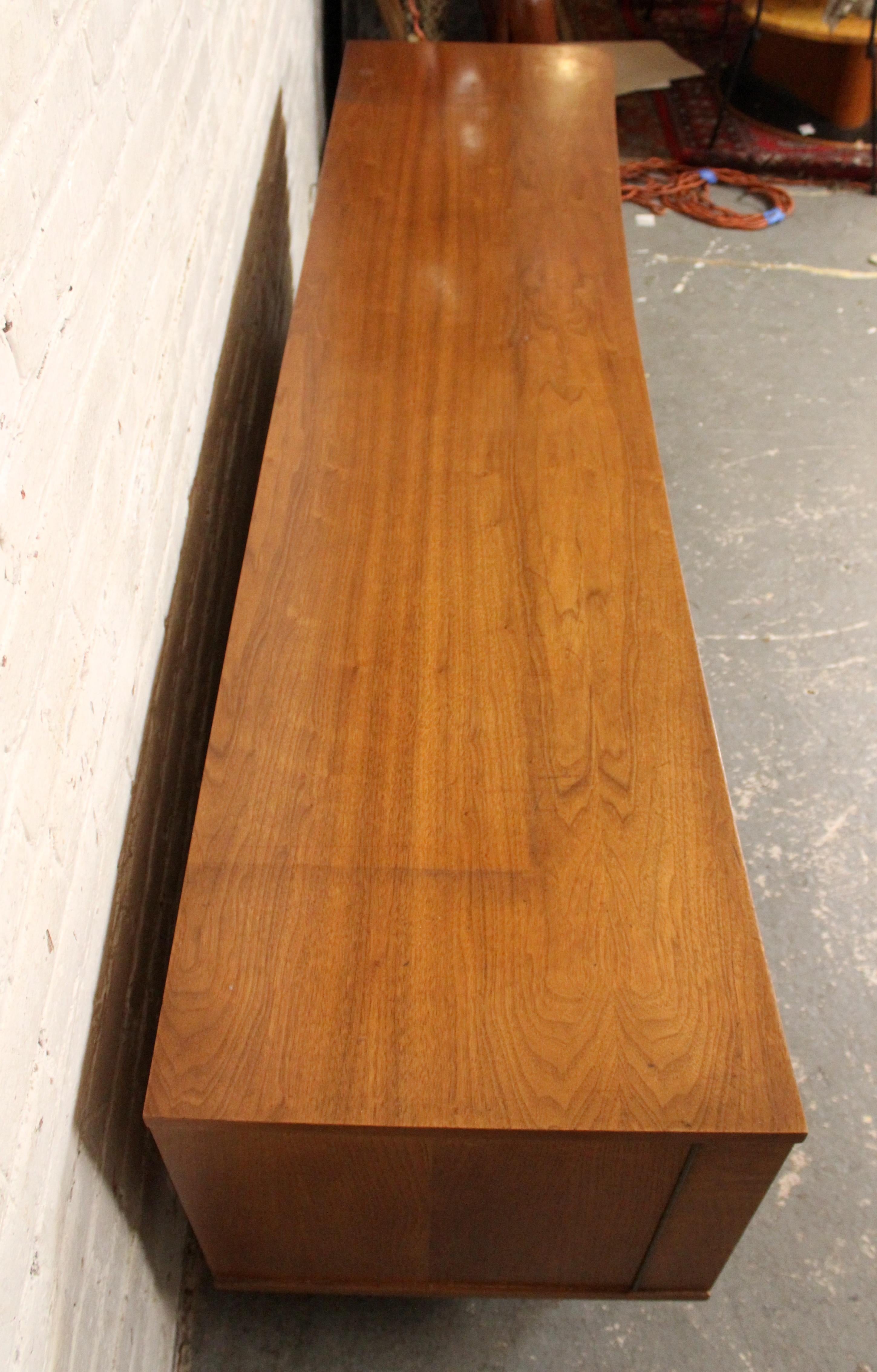 20th Century Mid-Century Curved Walnut Credenza by Young Manufacturing For Sale