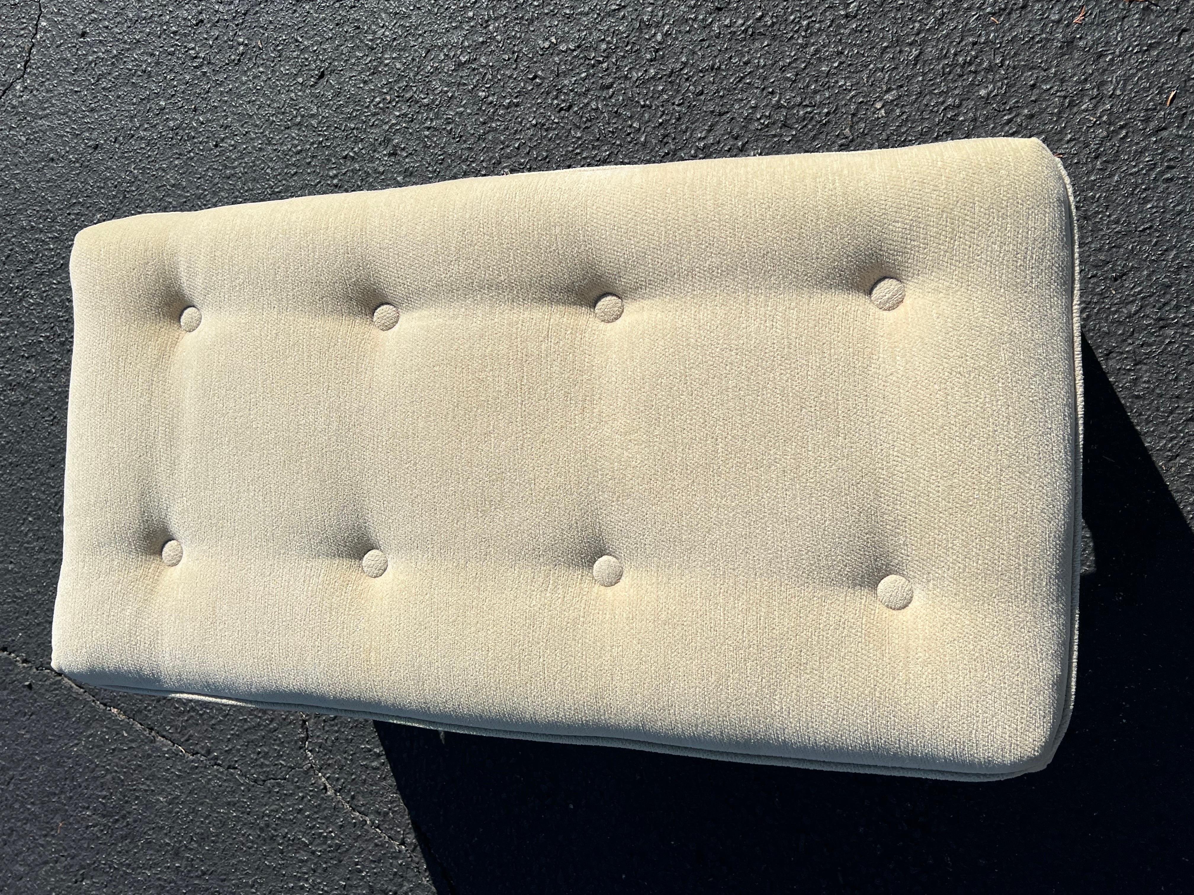 Mid Century Custom Upholstered Bench  For Sale 2