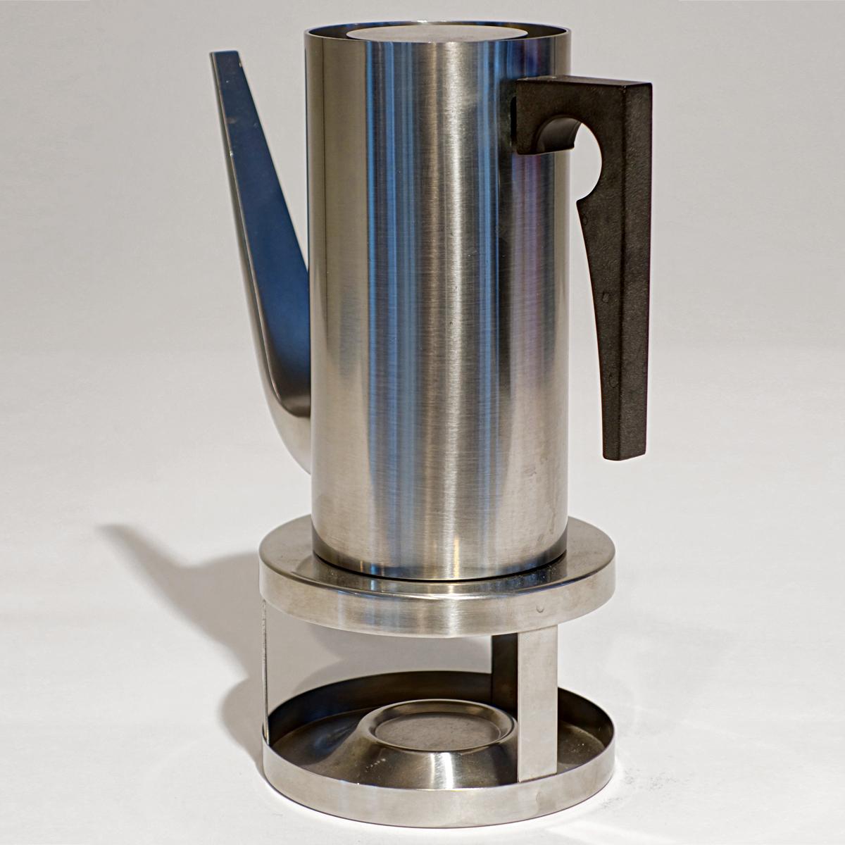 Danish Midcentury Cylinda Coffee Pot and Stove by Arne Jacobsen for Stelton For Sale