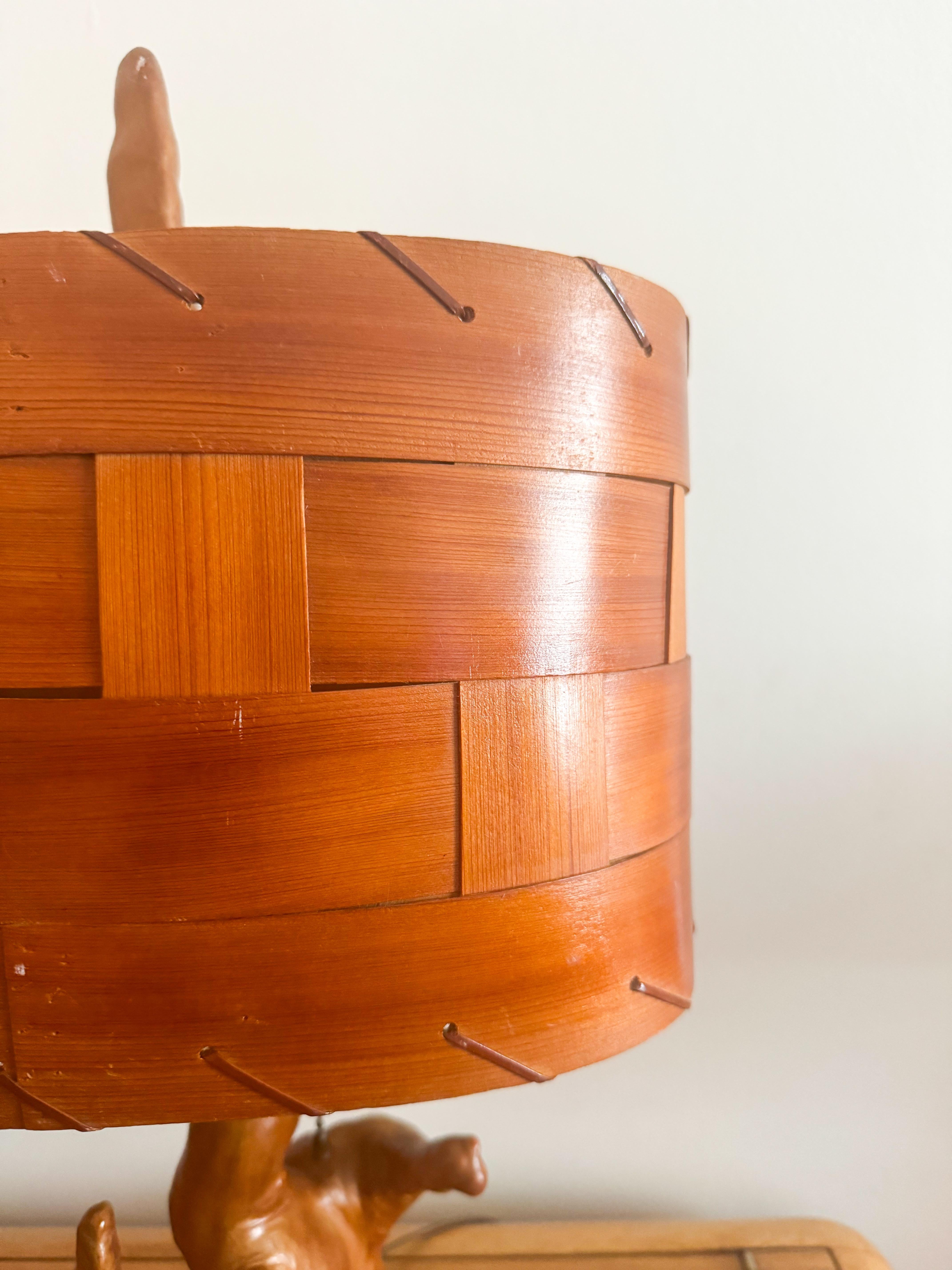 Mid-Century Cypress Knees Sculptural Table Lamp with Woven Wooden Shade, 1960s In Good Condition For Sale In Toronto, CA