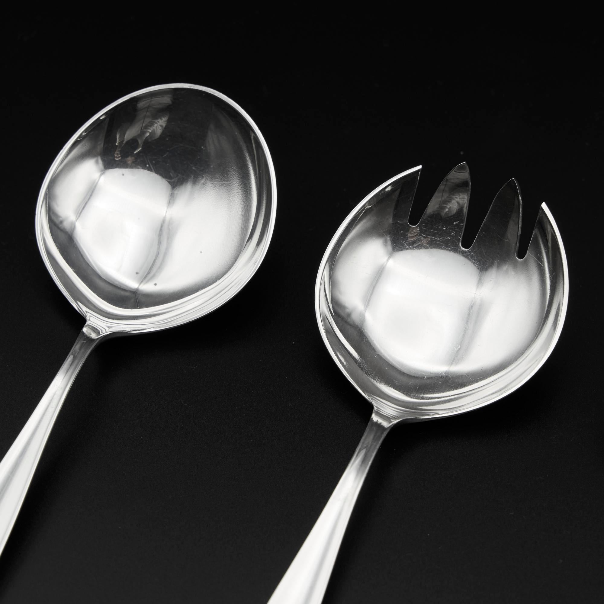 Silberbesteck mit Zypressenmuster aus der Mitte des Jahrhunderts für 12 Personen von Georg Jensen im Angebot 6