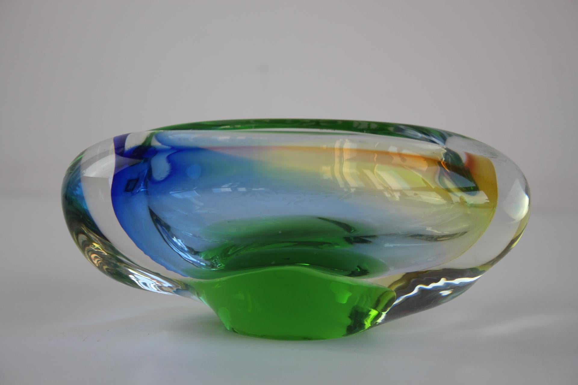 Mid-Century Czech Ashtray, Hand-Formed Art Glass, c. 1960s For Sale 1