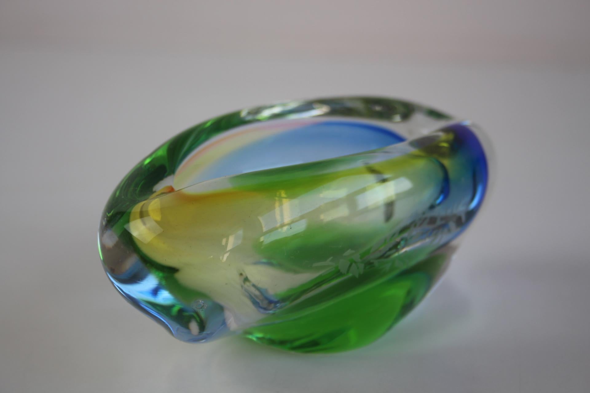 Mid-Century Czech Ashtray, Hand-Formed Art Glass, c. 1960s For Sale 3