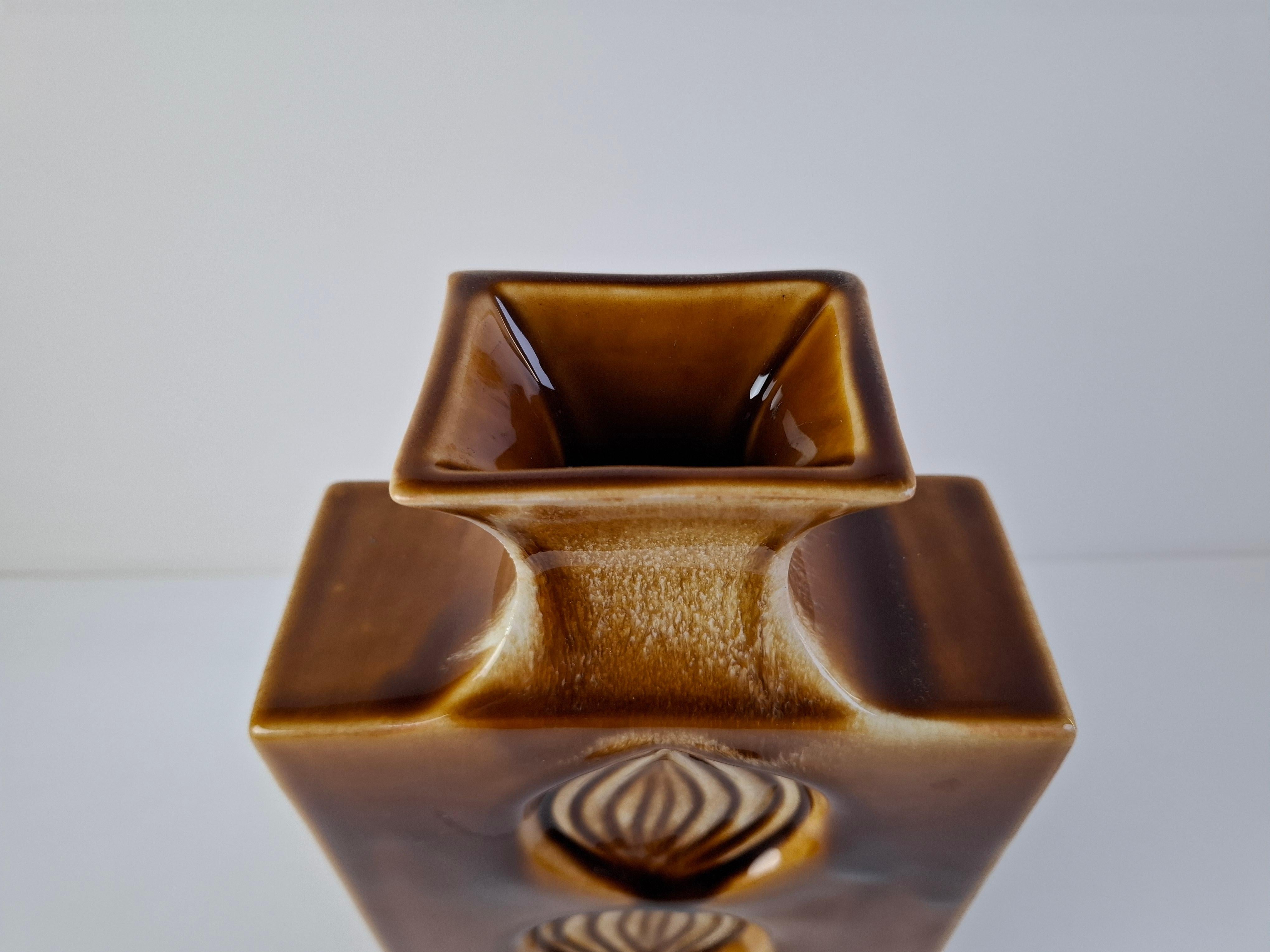 Vaso ceco di metà secolo in ceramica marrone Ditmar Urbach, anni '60. in vendita 2