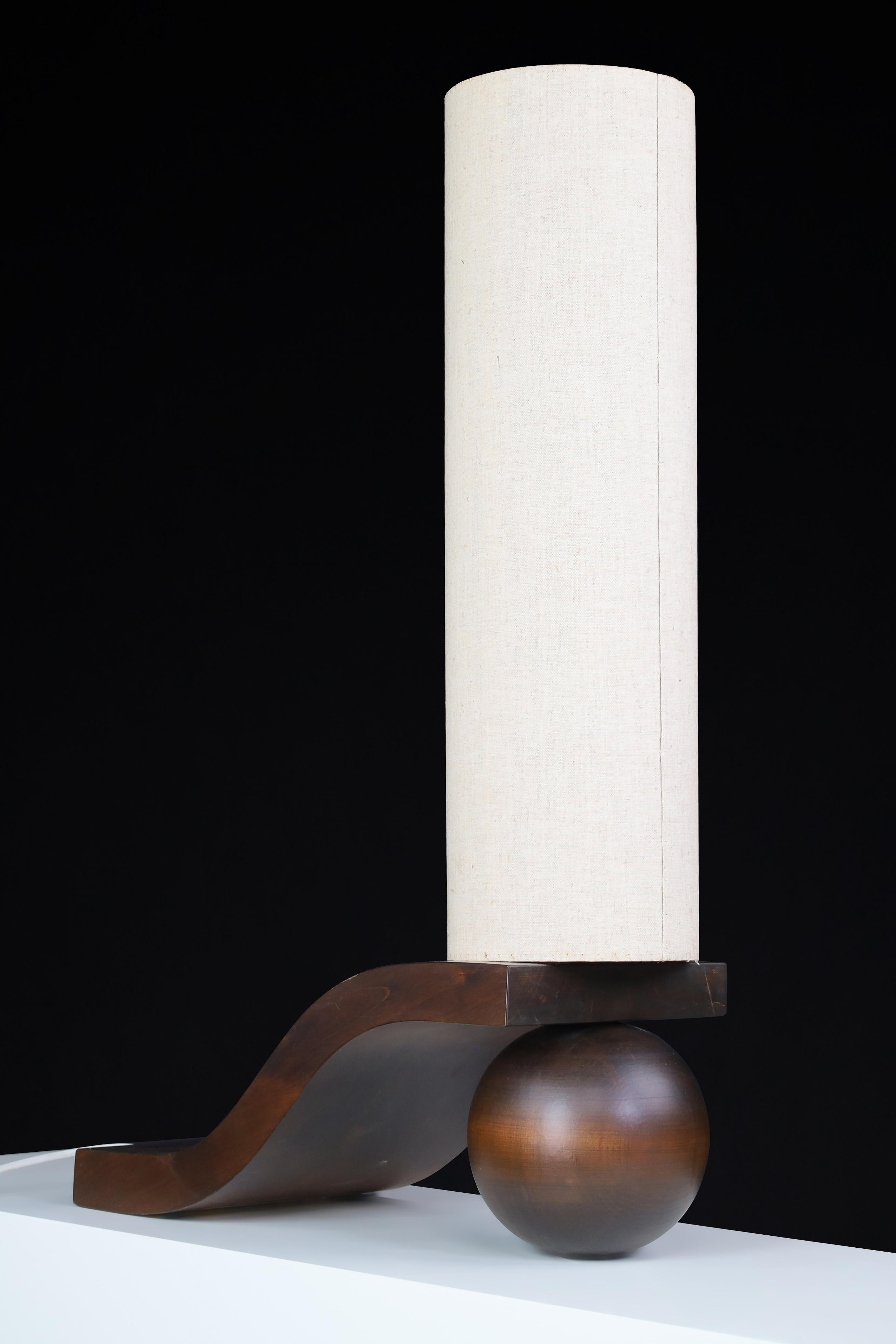 Ceco Lampada da tavolo ceca di metà secolo di Vladimír Nývlt in Wood scolpito, anni '70 in vendita