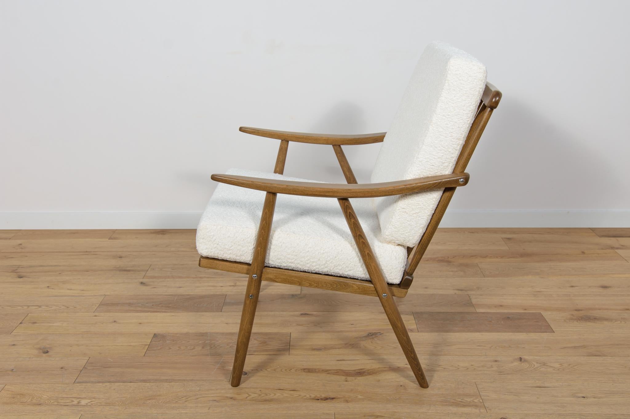 Mid-Century Czechoslovak Armchair from Ton, 1960s In Excellent Condition For Sale In GNIEZNO, 30
