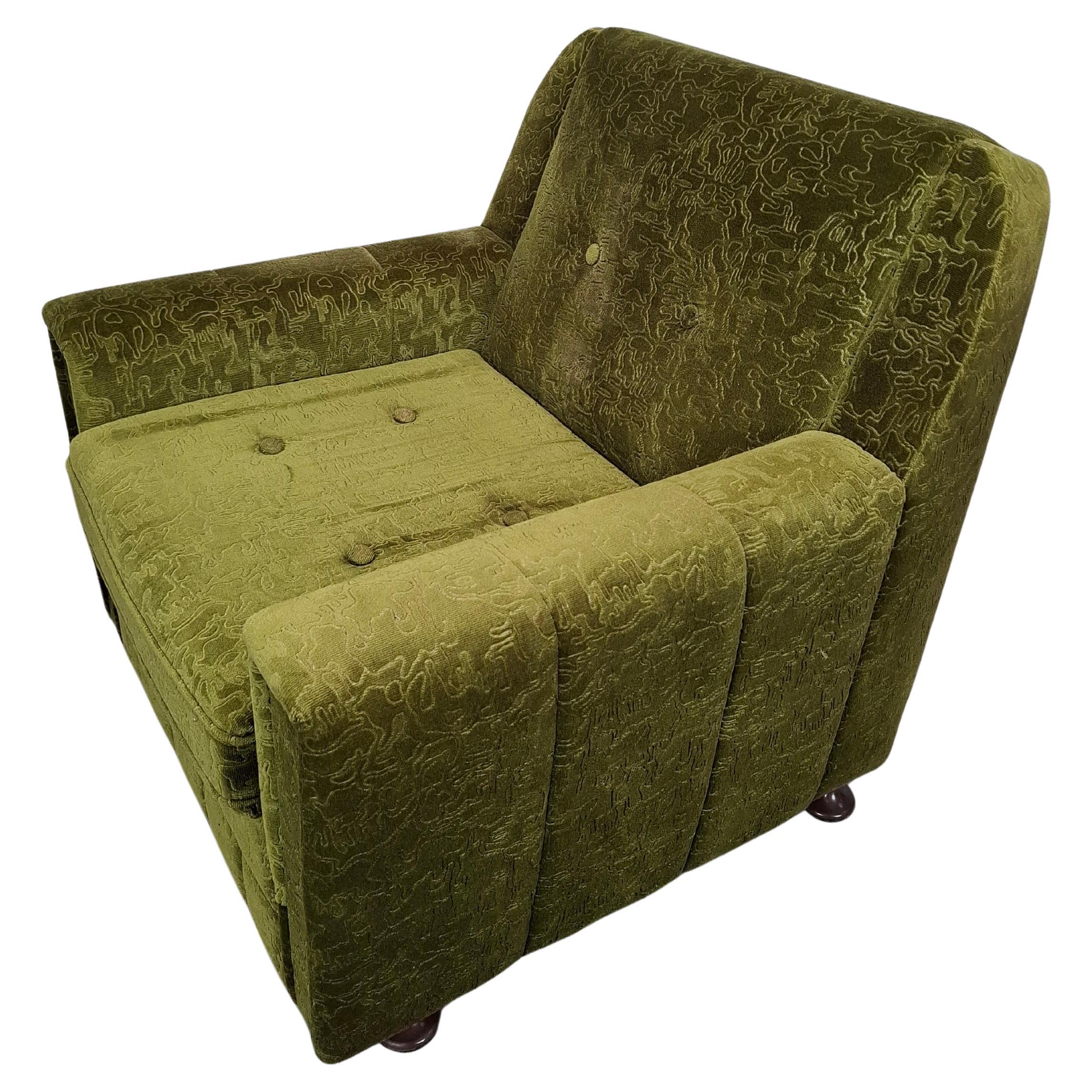 Sillón de felpa verde checoslovaco de mediados de siglo, años 70