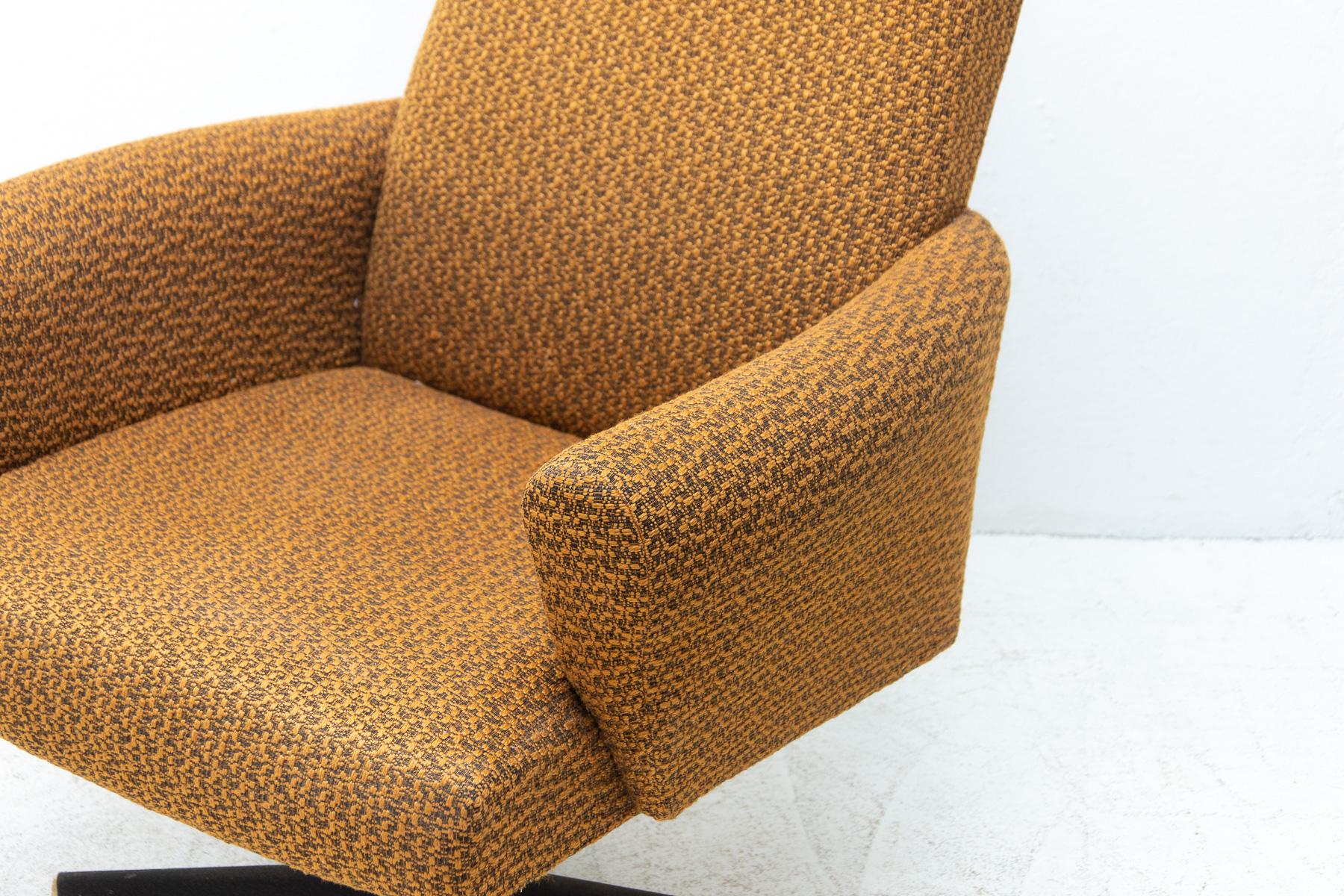 20th Century Mid-Century Czechoslovak Swivel Armchair, 1970's