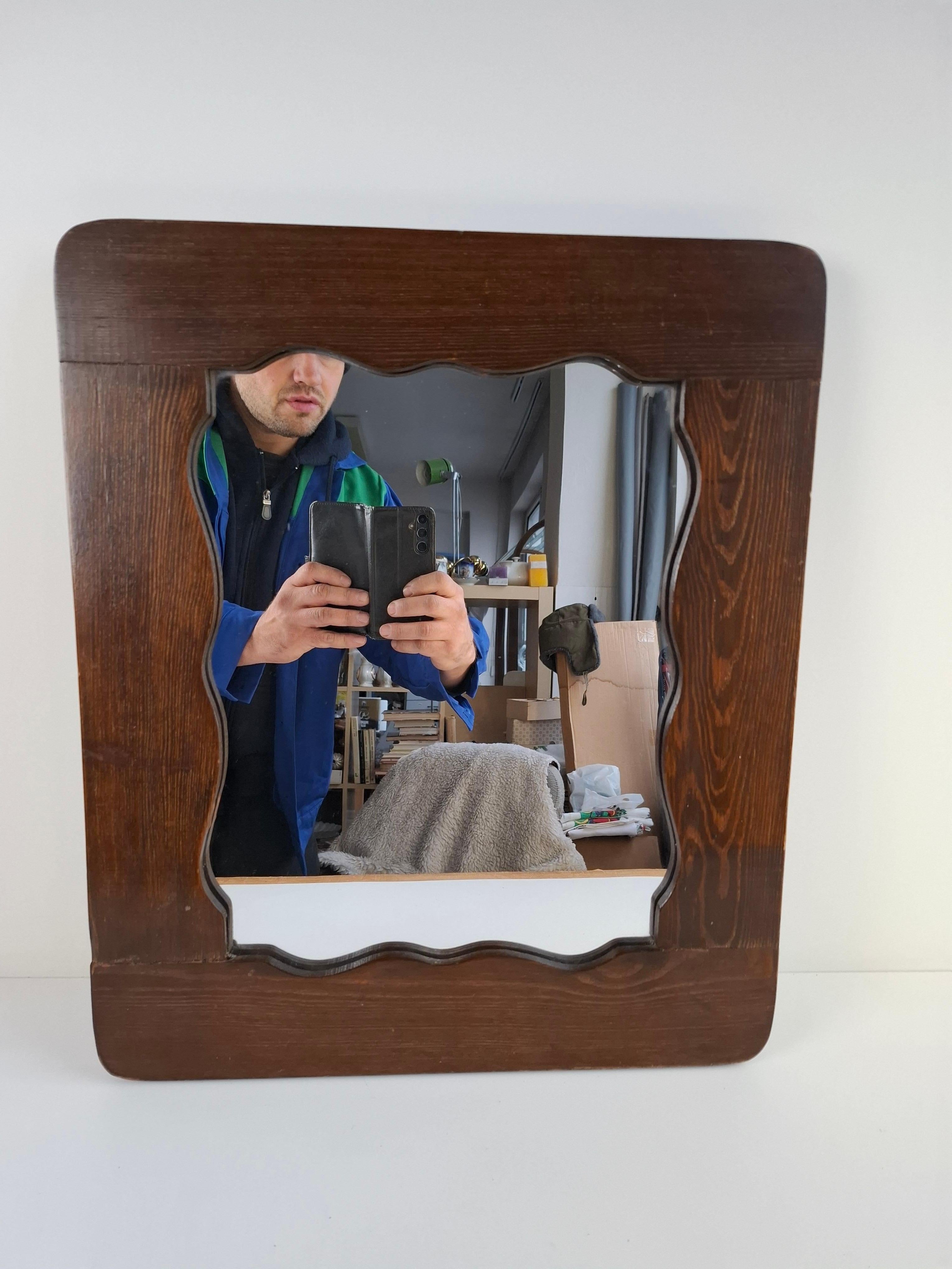 Mid-Century Czechoslovak Wavy-Frame Wooden Wall Mirror, 1940s For Sale 10