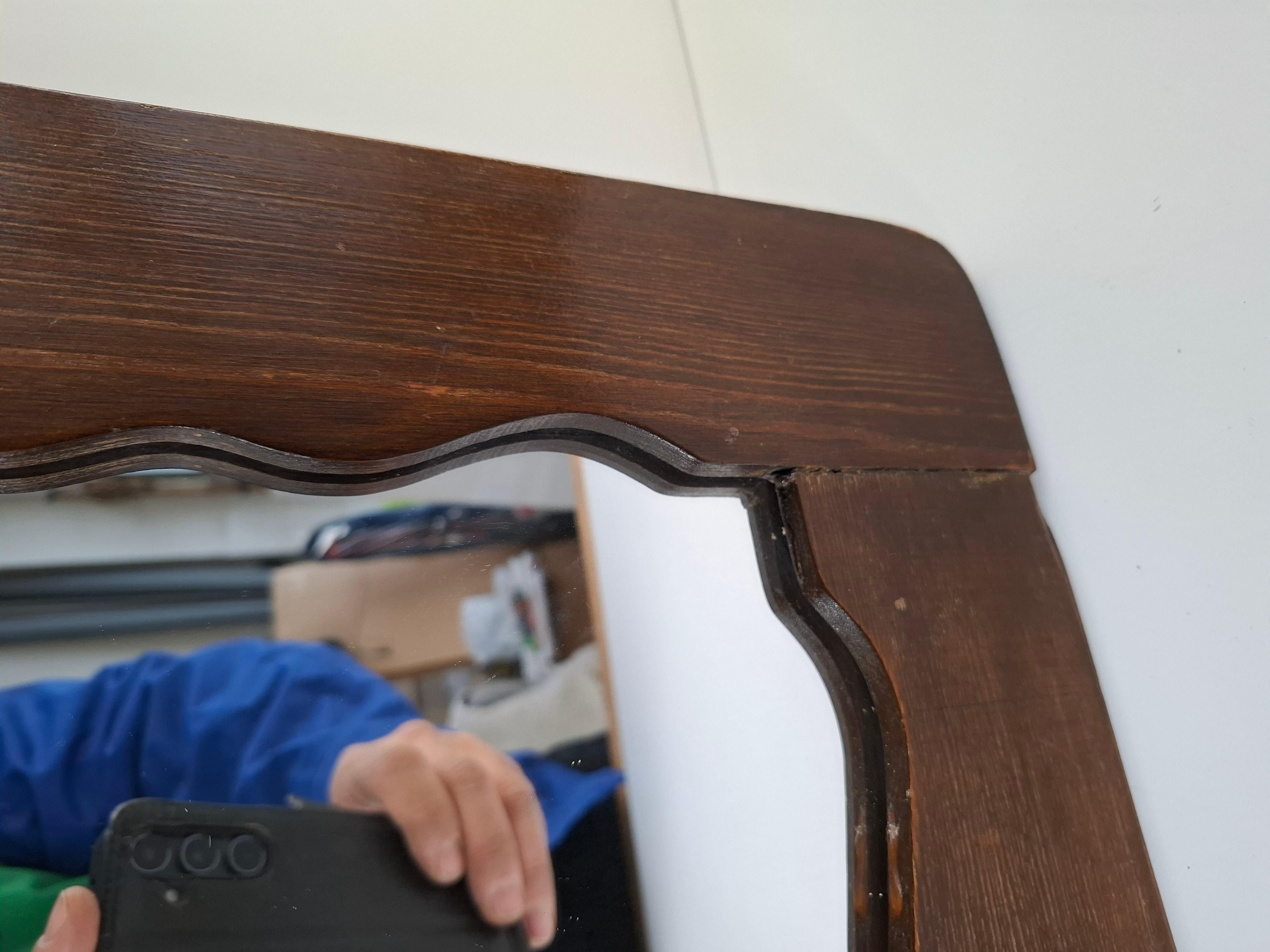 Mid-Century Czechoslovak Wavy-Frame Wooden Wall Mirror, 1940s For Sale 1