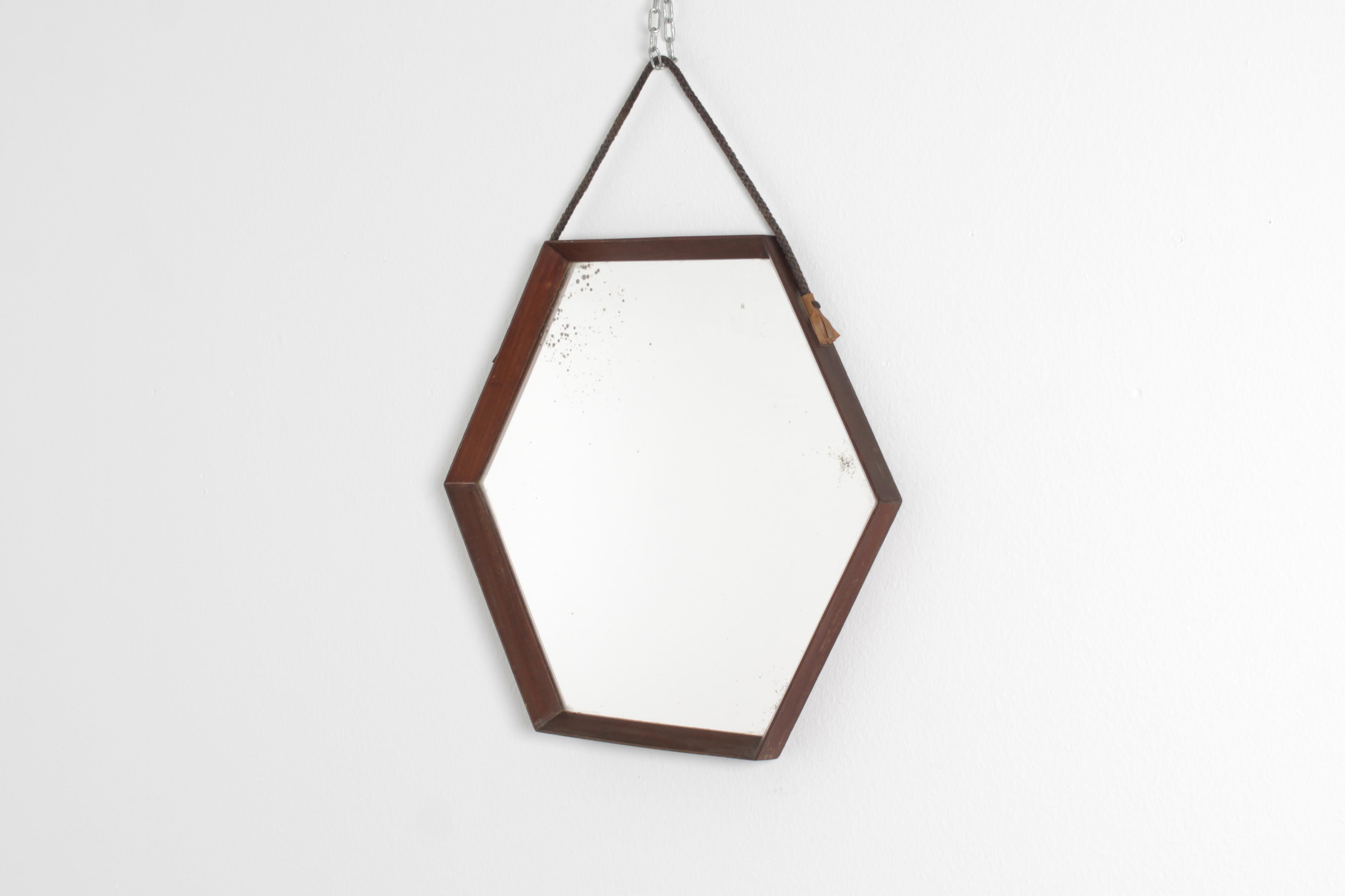 italien Miroir mural exagonal en teck avec corde, années 60, Italie, D & A Style Style en vente