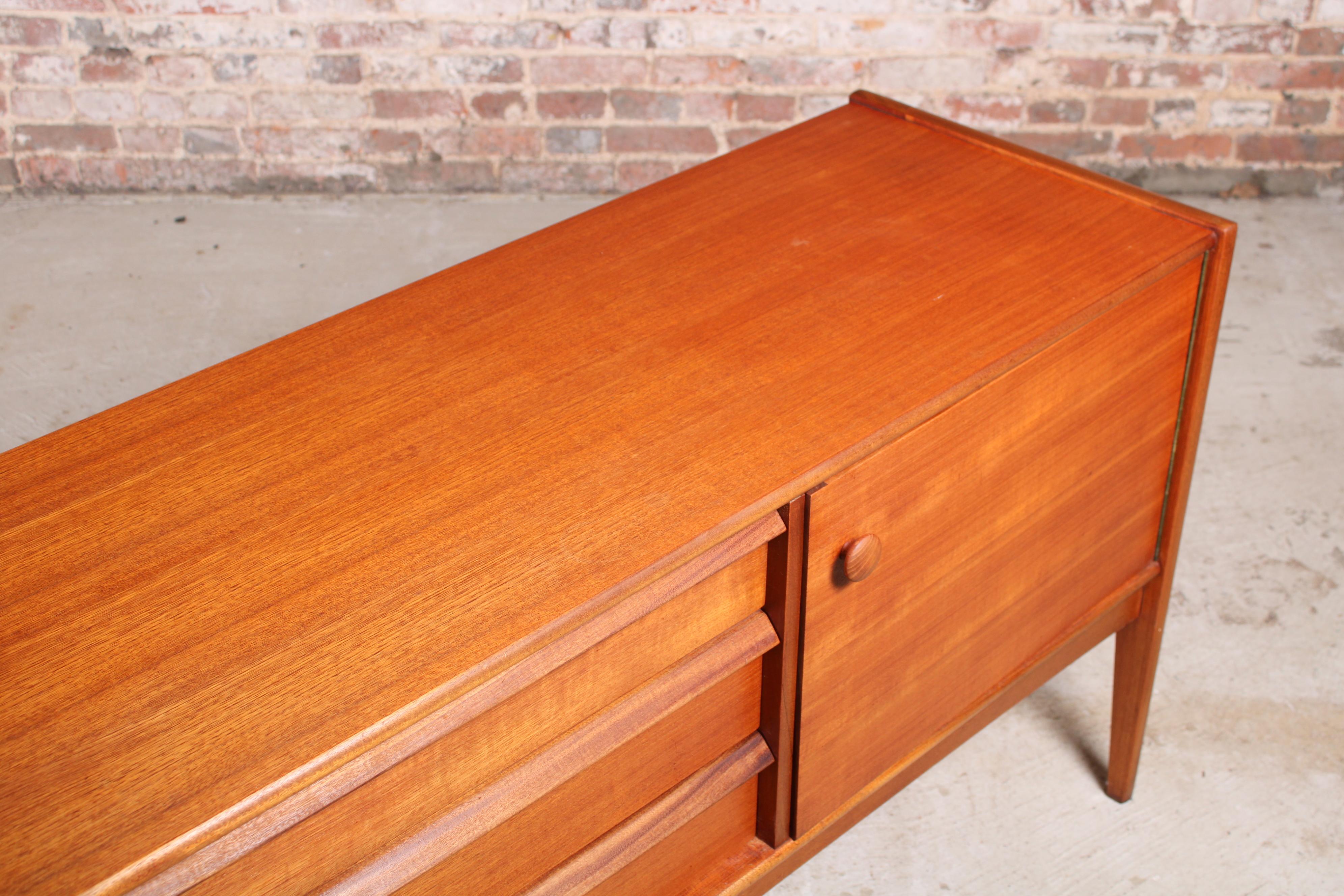 Mid Century 'Da Silva' Teak Sideboard by Younger, England, circa 1960s 6