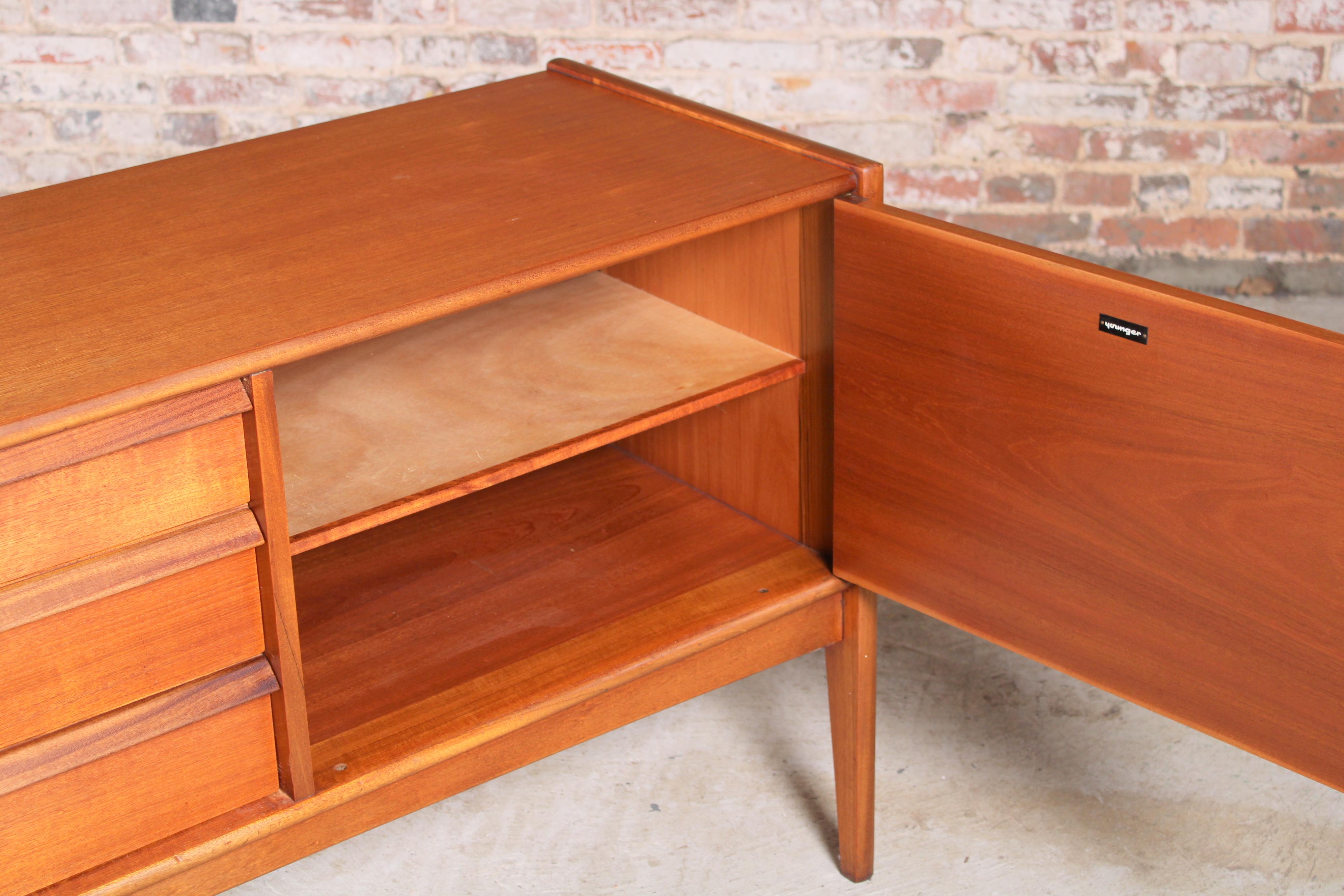 Mid Century 'Da Silva' Teak Sideboard by Younger, England, circa 1960s 2