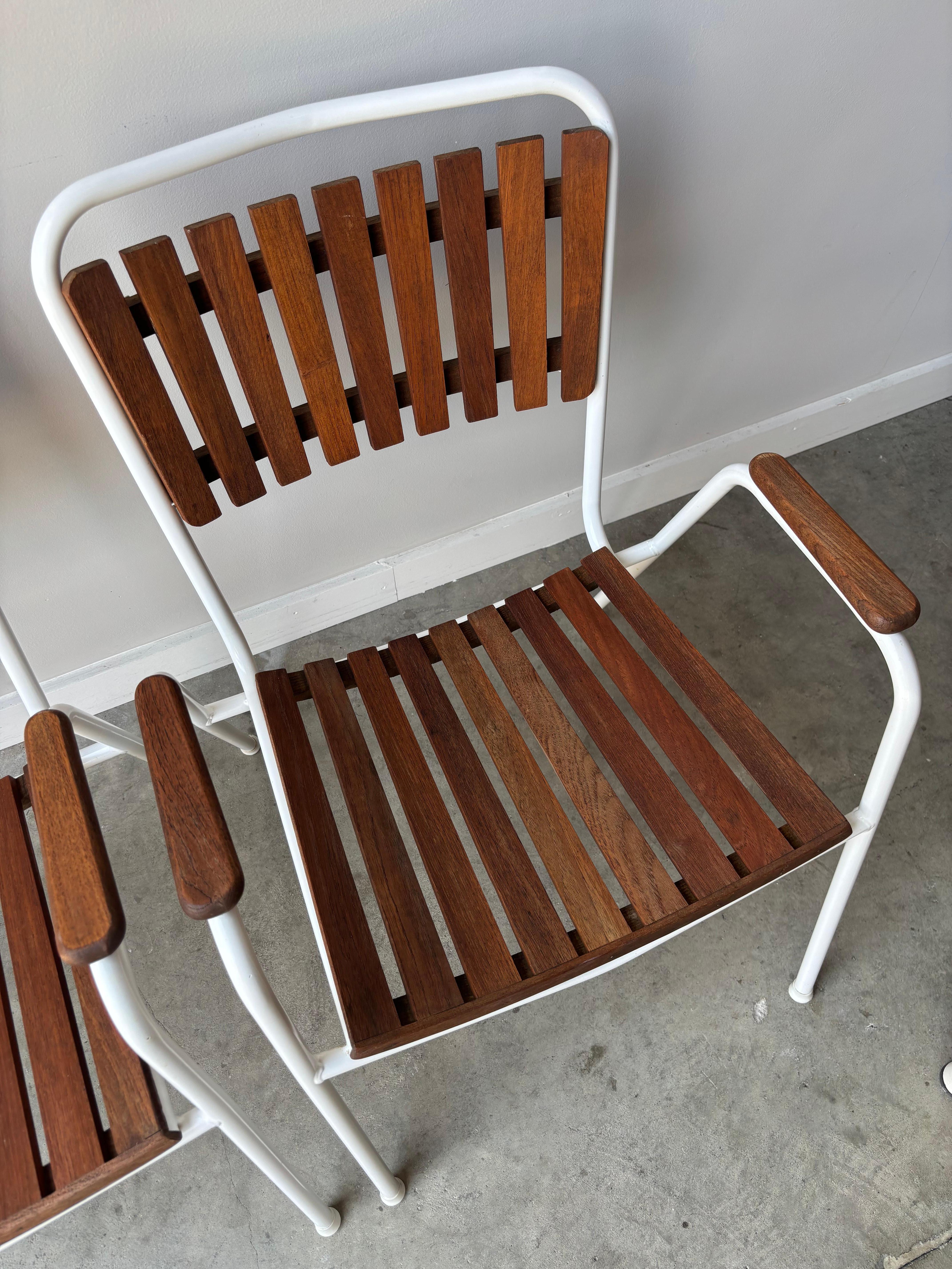 Mitte des Jahrhunderts Daneline Patio Set - Tisch und vier Stühle, CIRCA 1960er im Angebot 8