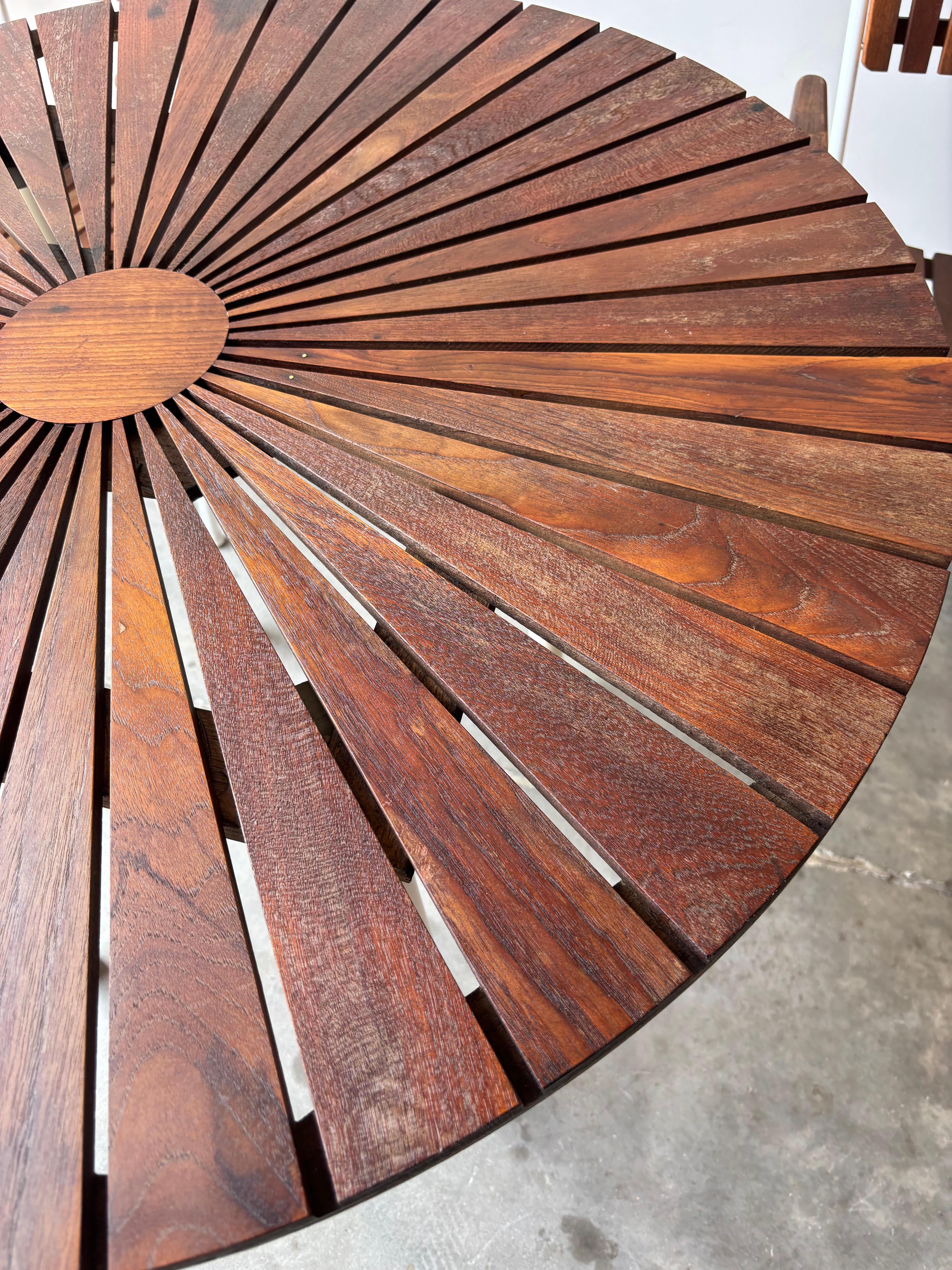 Mitte des Jahrhunderts Daneline Patio Set - Tisch und vier Stühle, CIRCA 1960er im Angebot 10