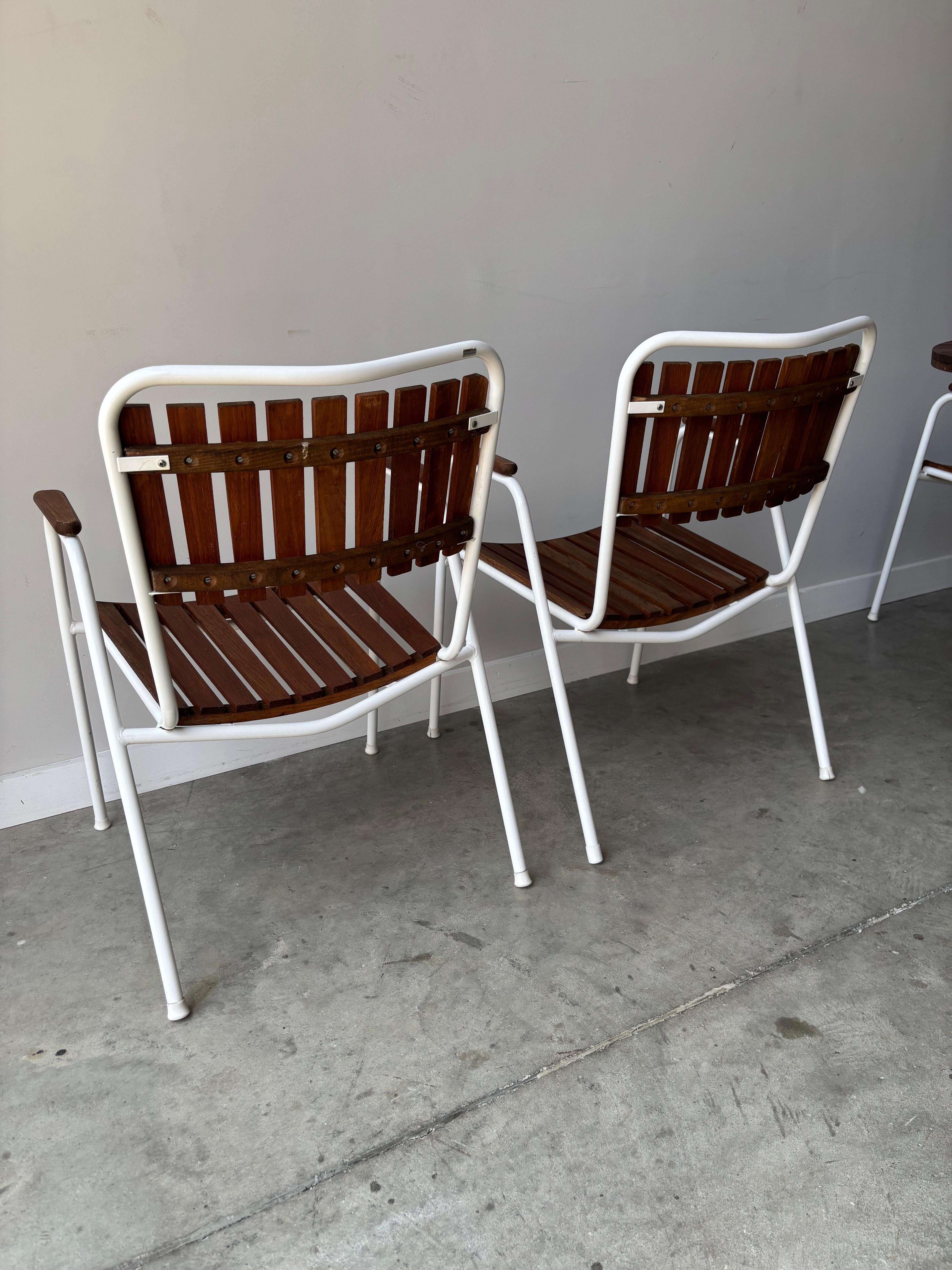 Mitte des Jahrhunderts Daneline Patio Set - Tisch und vier Stühle, CIRCA 1960er (20. Jahrhundert) im Angebot