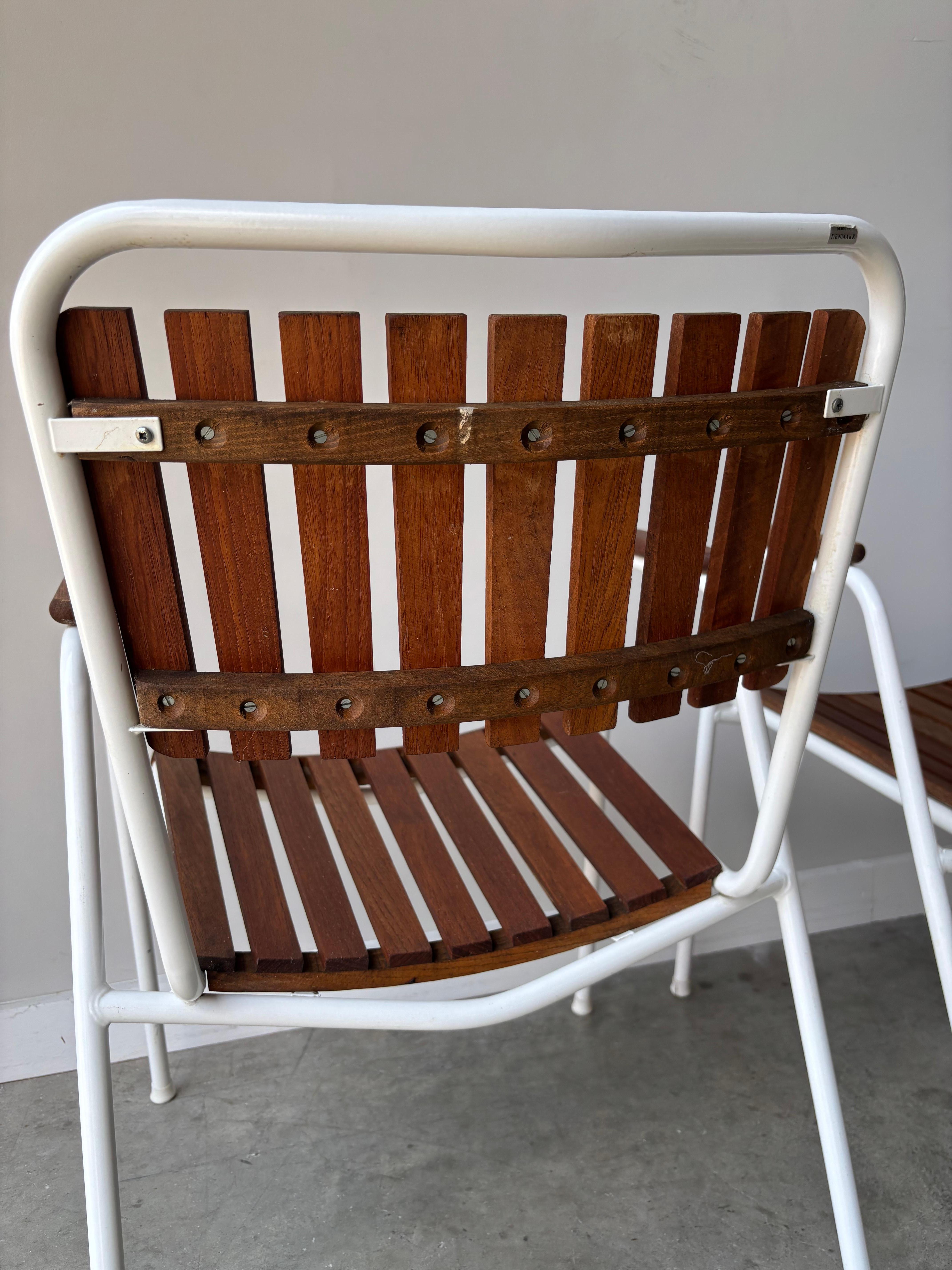 Mitte des Jahrhunderts Daneline Patio Set - Tisch und vier Stühle, CIRCA 1960er (Aluminium) im Angebot