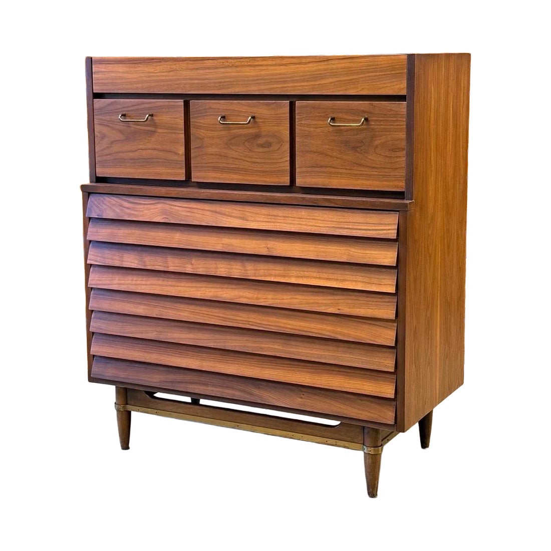 Comò alto di metà secolo "Dania" di American of Martinsville