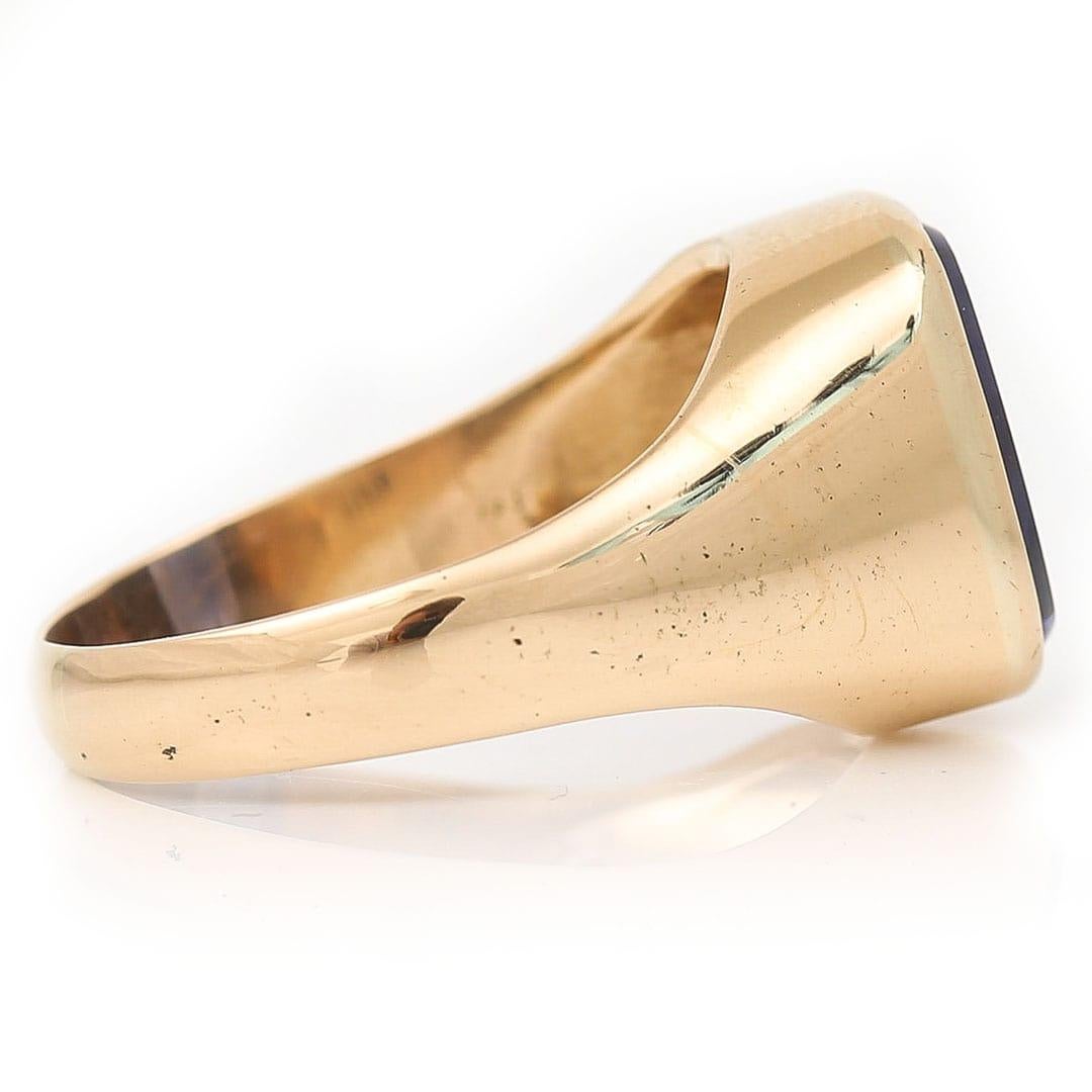 Dänischer 14 Karat Gold Synthet-Saphir Herren-Siegelring aus der Mitte des Jahrhunderts, um 1960 für Damen oder Herren im Angebot