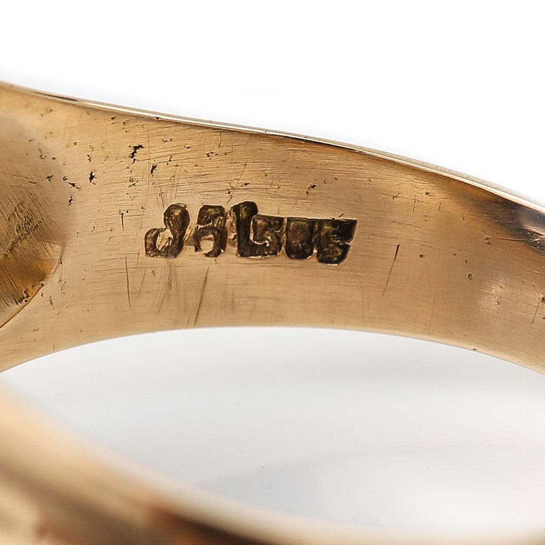 Dänischer 14 Karat Gold Synthet-Saphir Herren-Siegelring aus der Mitte des Jahrhunderts, um 1960 im Angebot 2