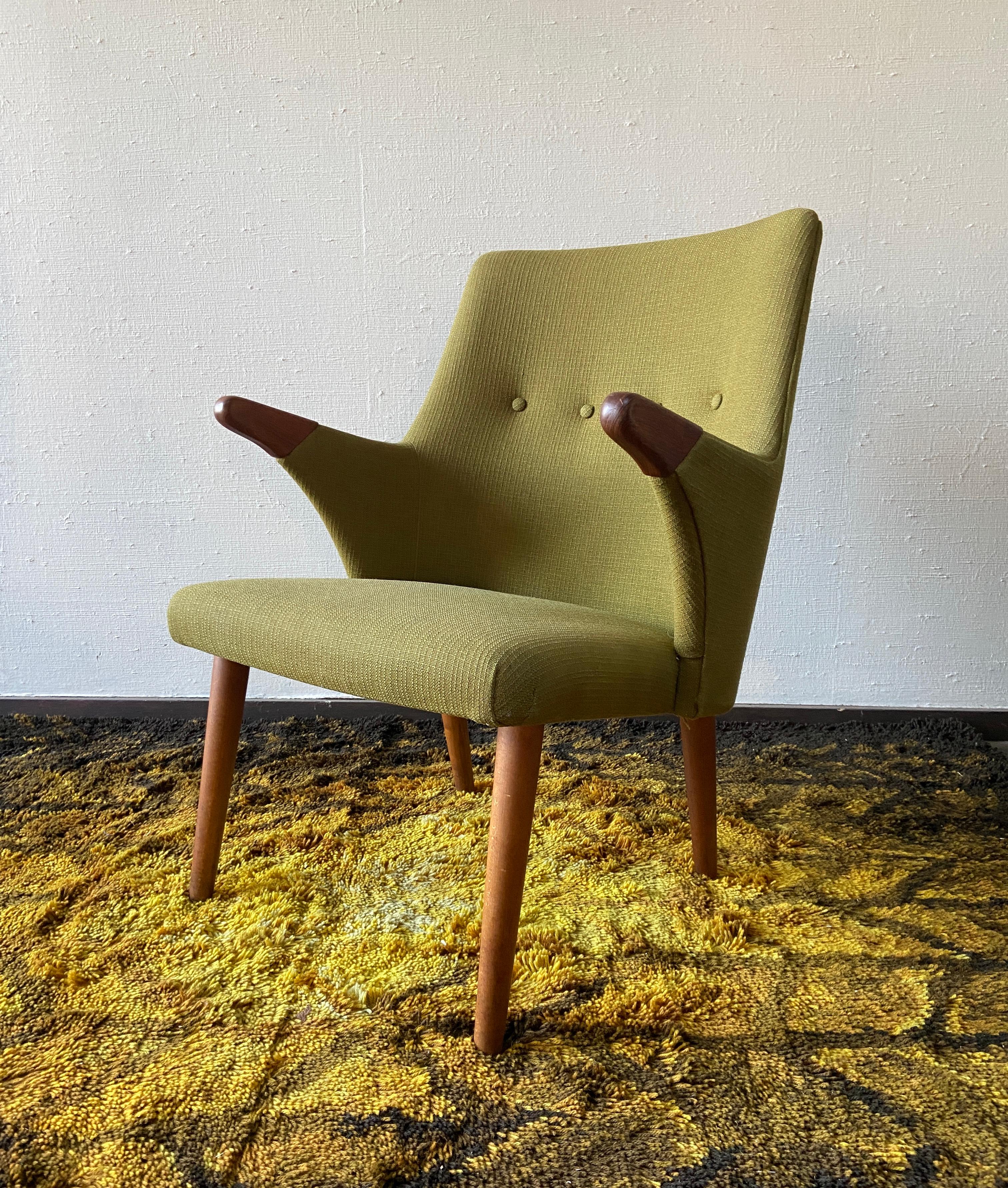 Silla auxiliar danesa de mediados de siglo 1800Svend Skipper con brazos 