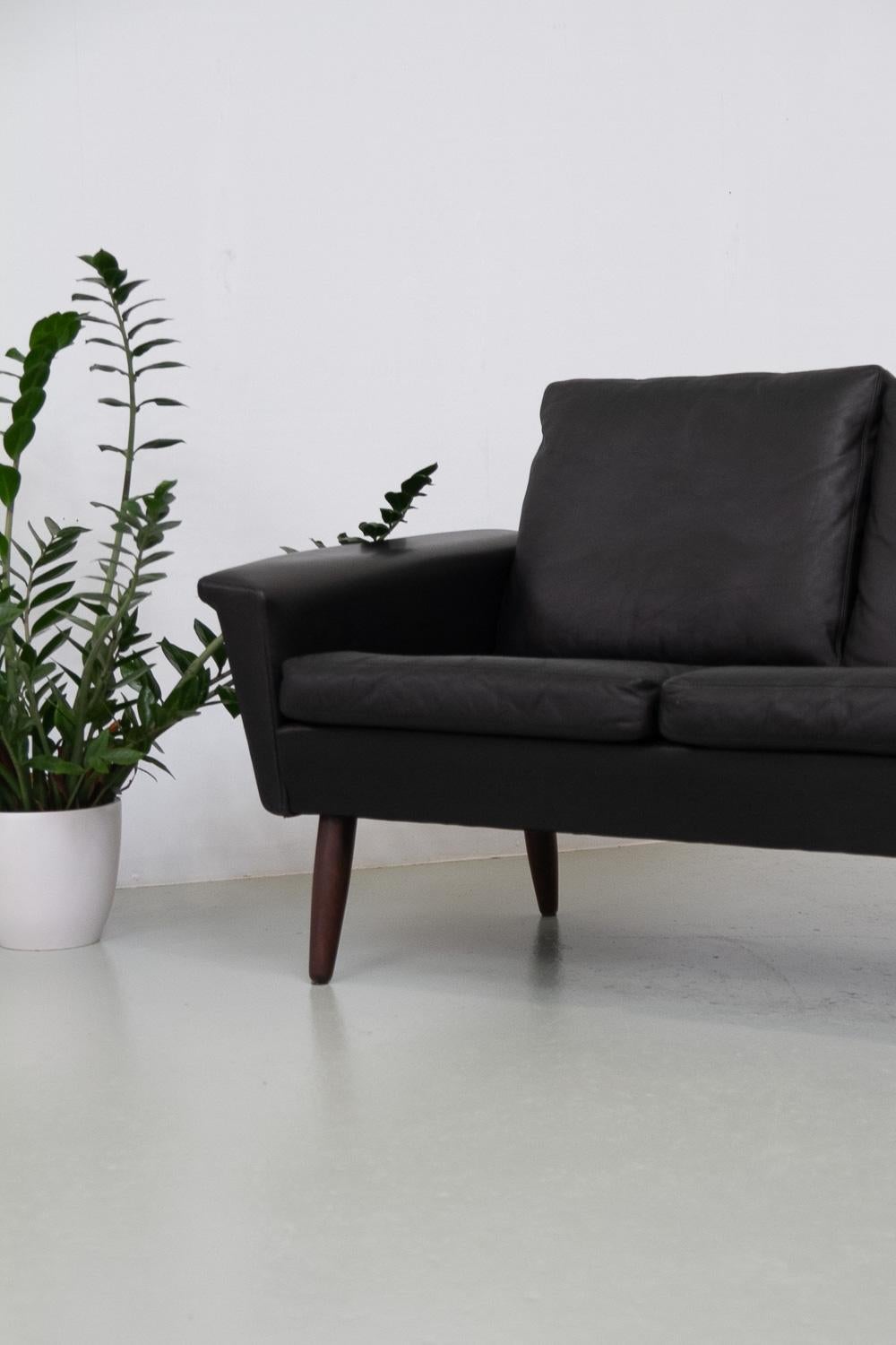Mid-Century Danish 3-Seater Black Leather Sofa by Thams, 1960s. 9