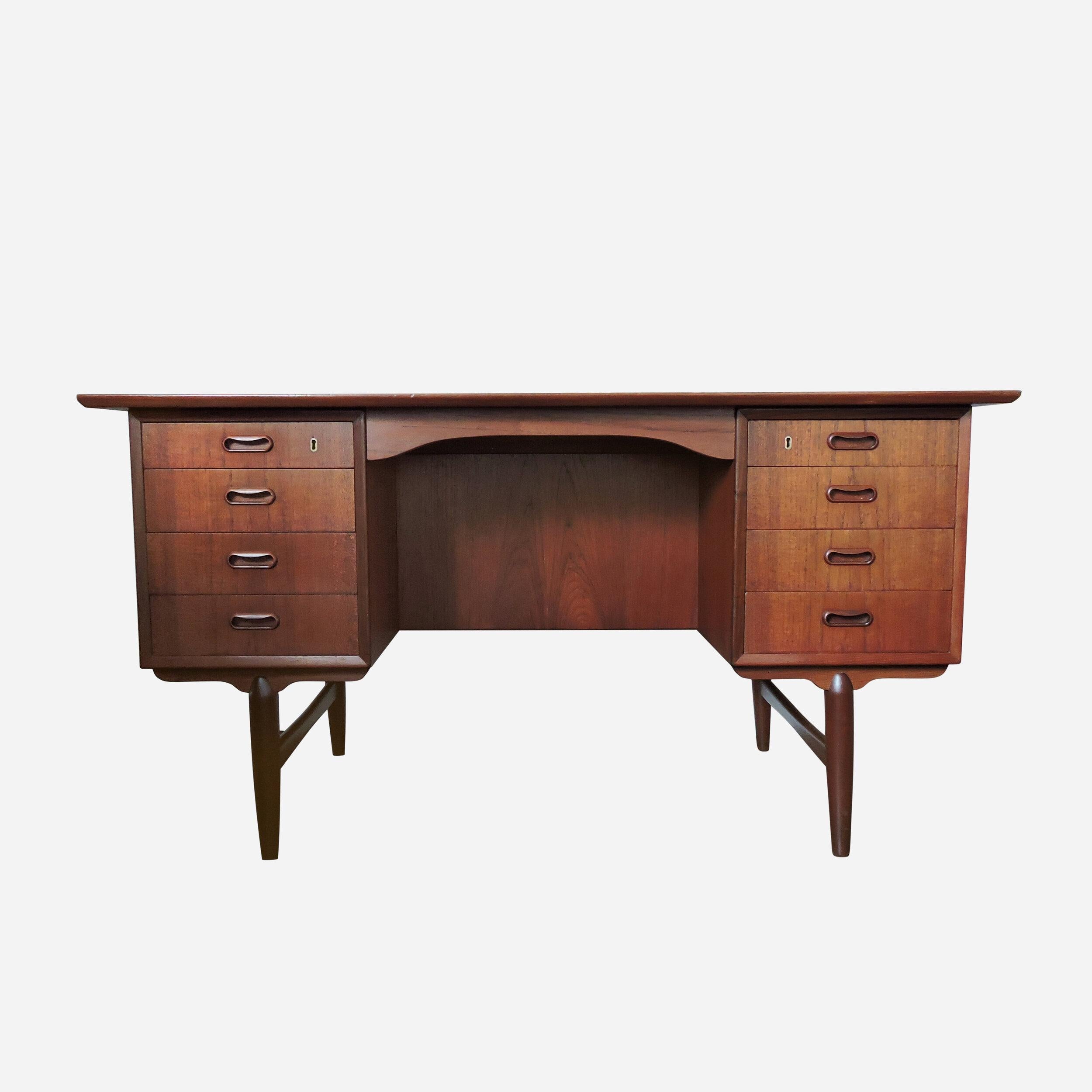 Mid-Century Danish 8 Drawer Teak Desk with Bookcase Back, 1960s For Sale 3