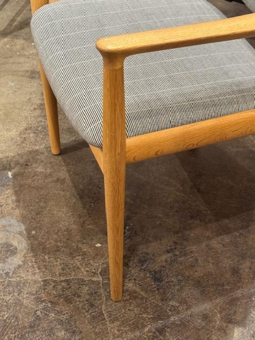 XX secolo Poltrona danese di metà secolo di Hans Wegner in vendita
