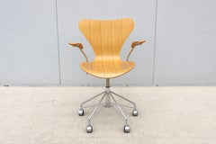 Mid-Century Danish Arne Jacobsen for Fritz Hansen Ash Series 7 Swivel Desk Chair