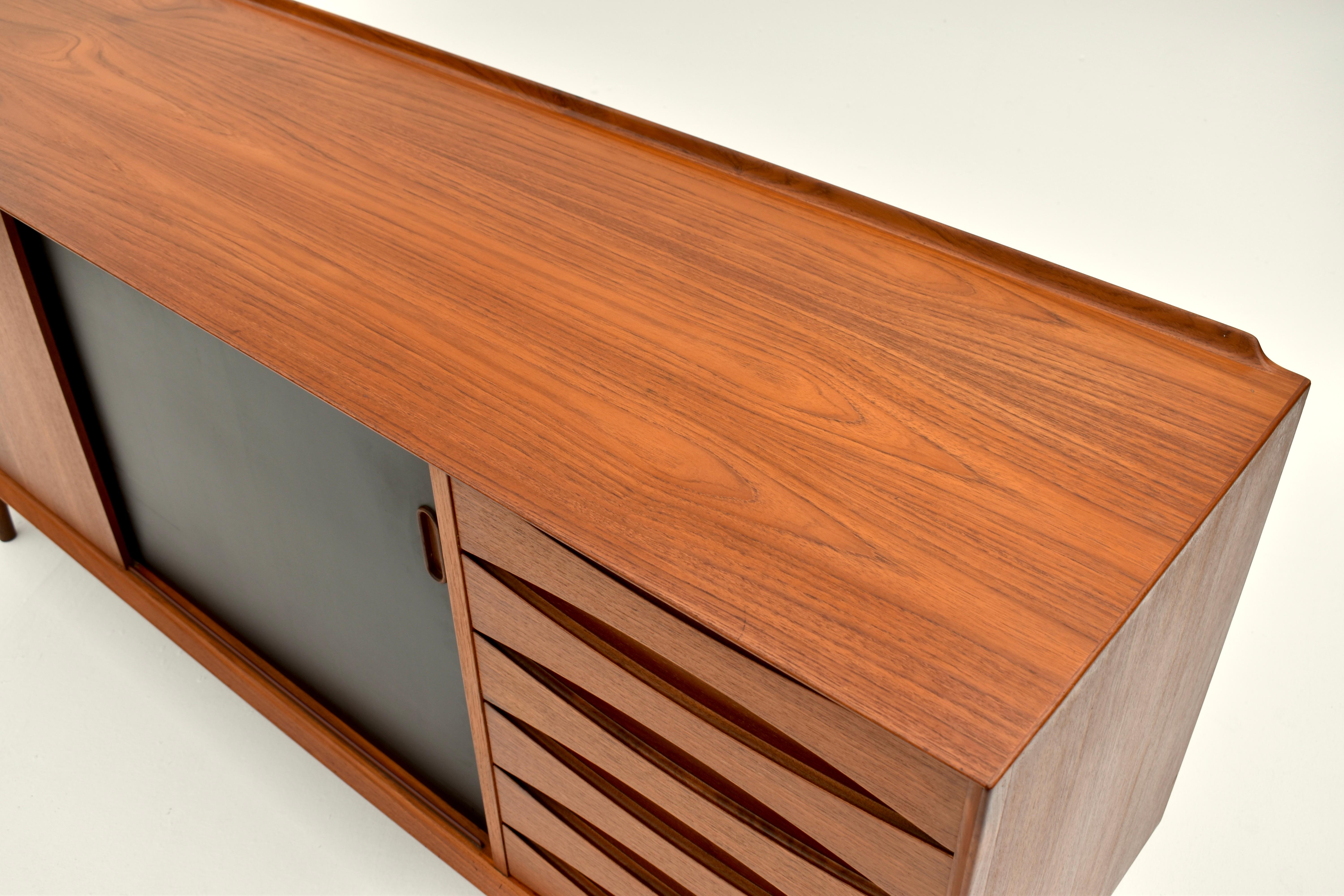 Mid Century Danish Arne Vodder OS29 Triennale Teak Sideboard For Sibast 7
