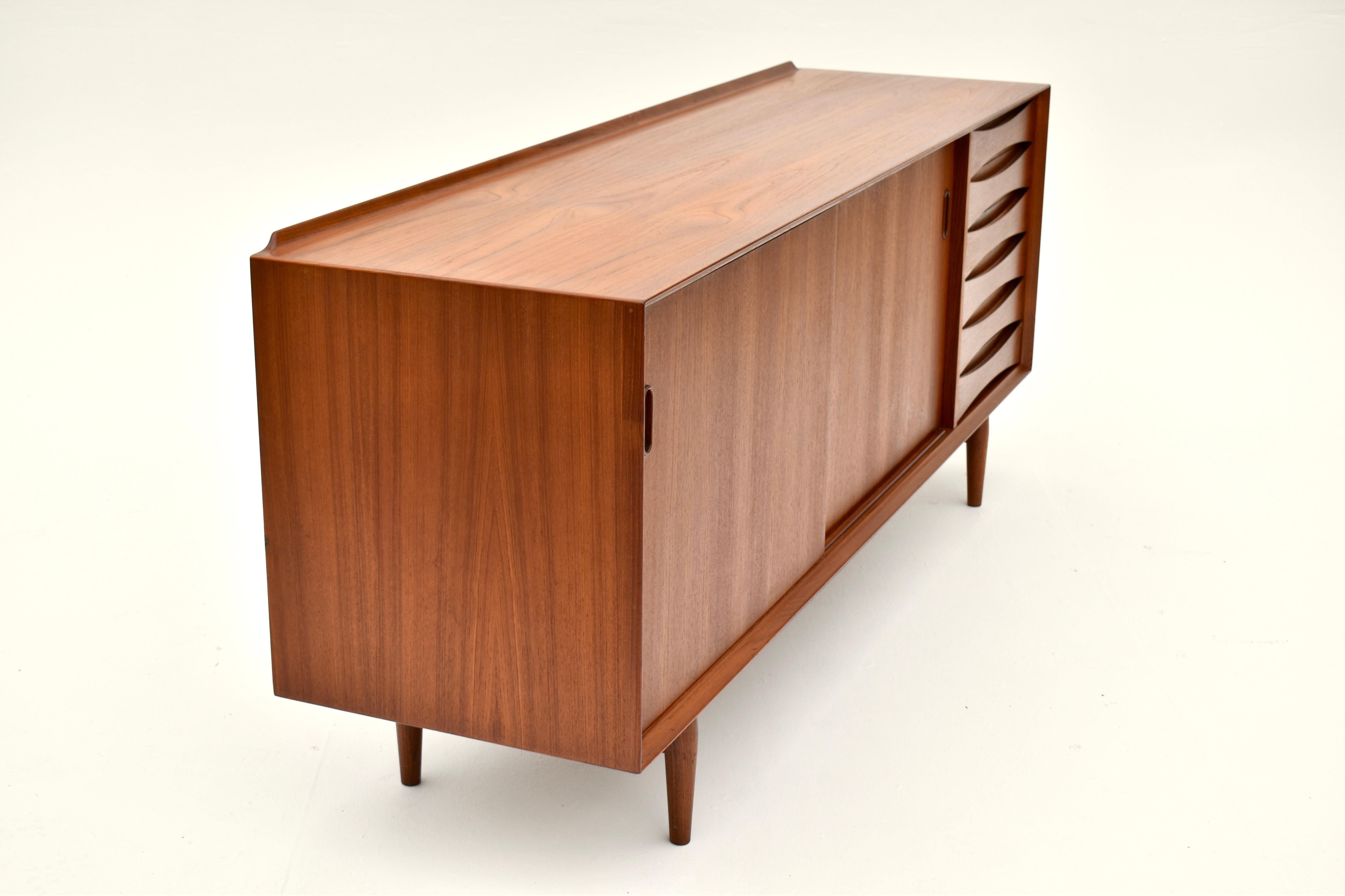 Mid Century Danish Arne Vodder OS29 Triennale Teak Sideboard For Sibast 12