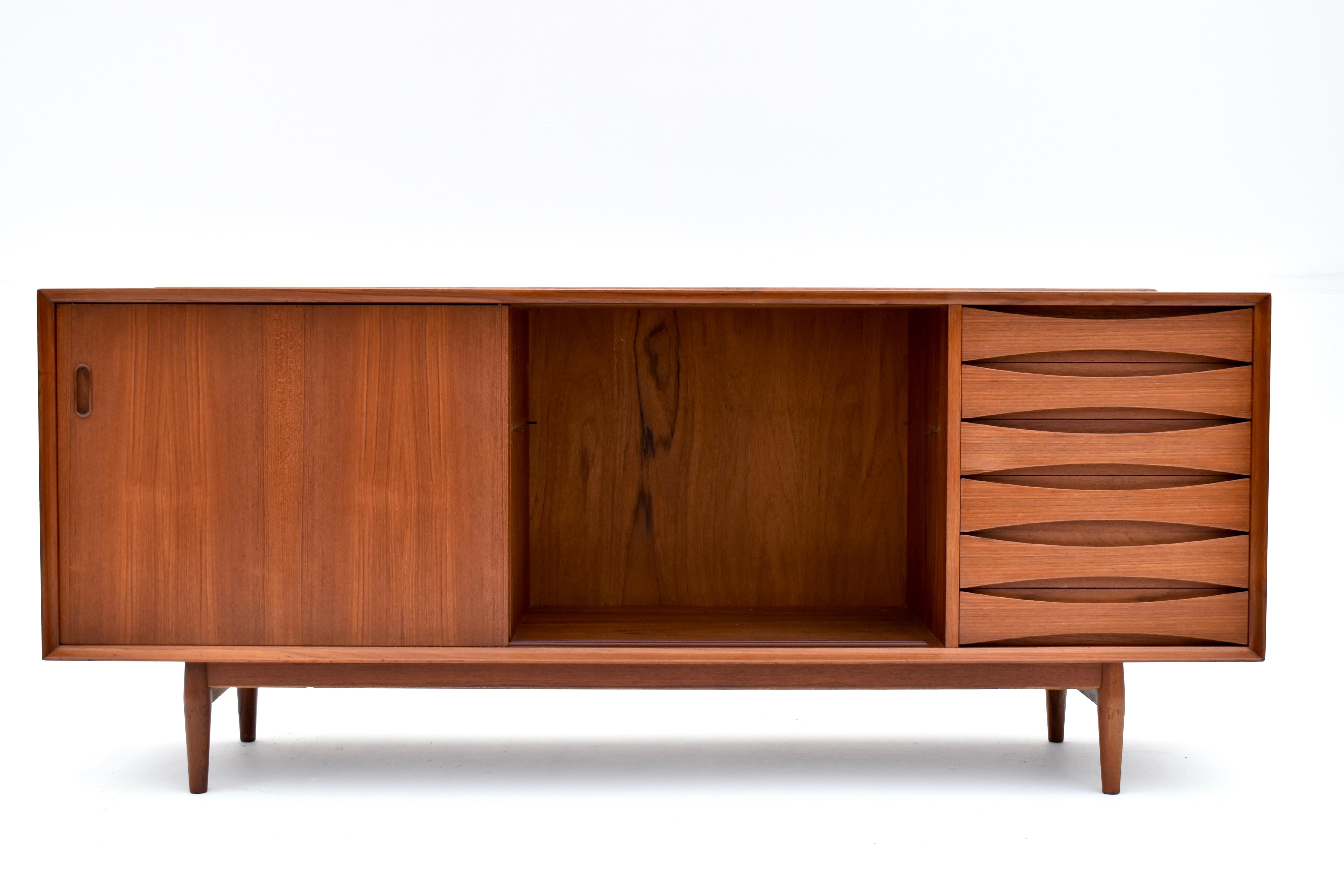 Mid Century Danish Arne Vodder OS29 Triennale Teak Sideboard For Sibast 14