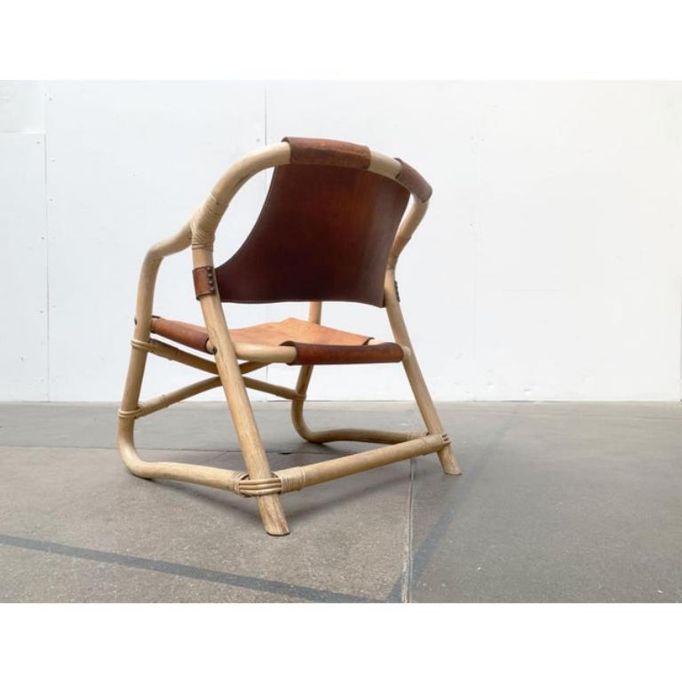 Sedia da salotto Safari in bambù e pelle danese di metà secolo, anni '60 in vendita 3